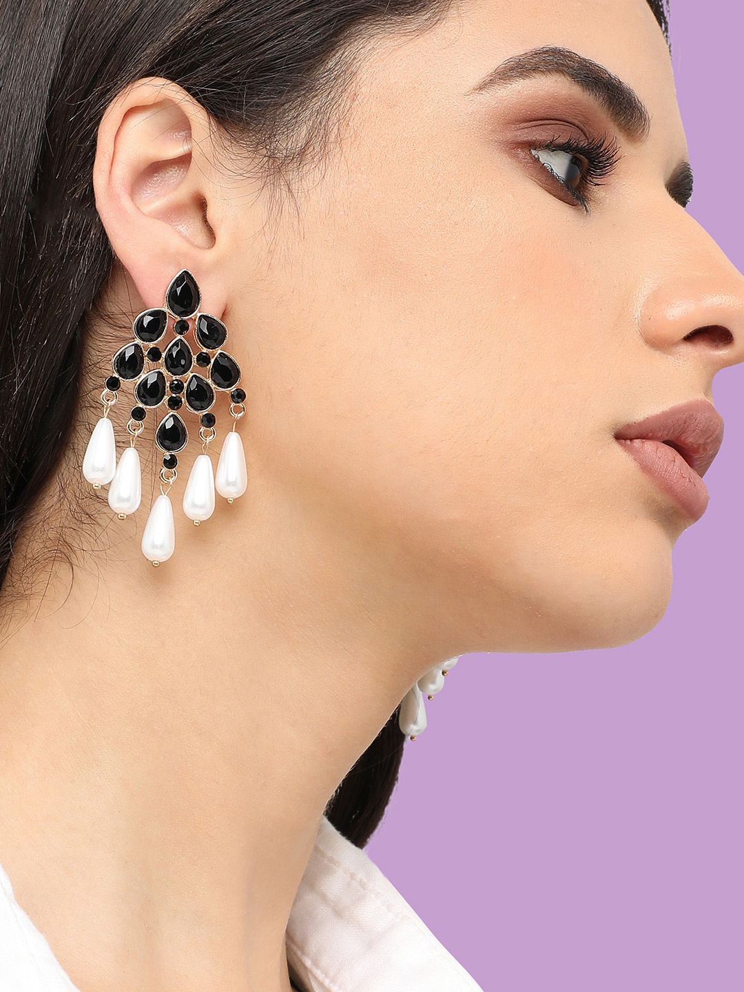 

SOHI Gold-Plated Contemporary Drop Earrings, Black