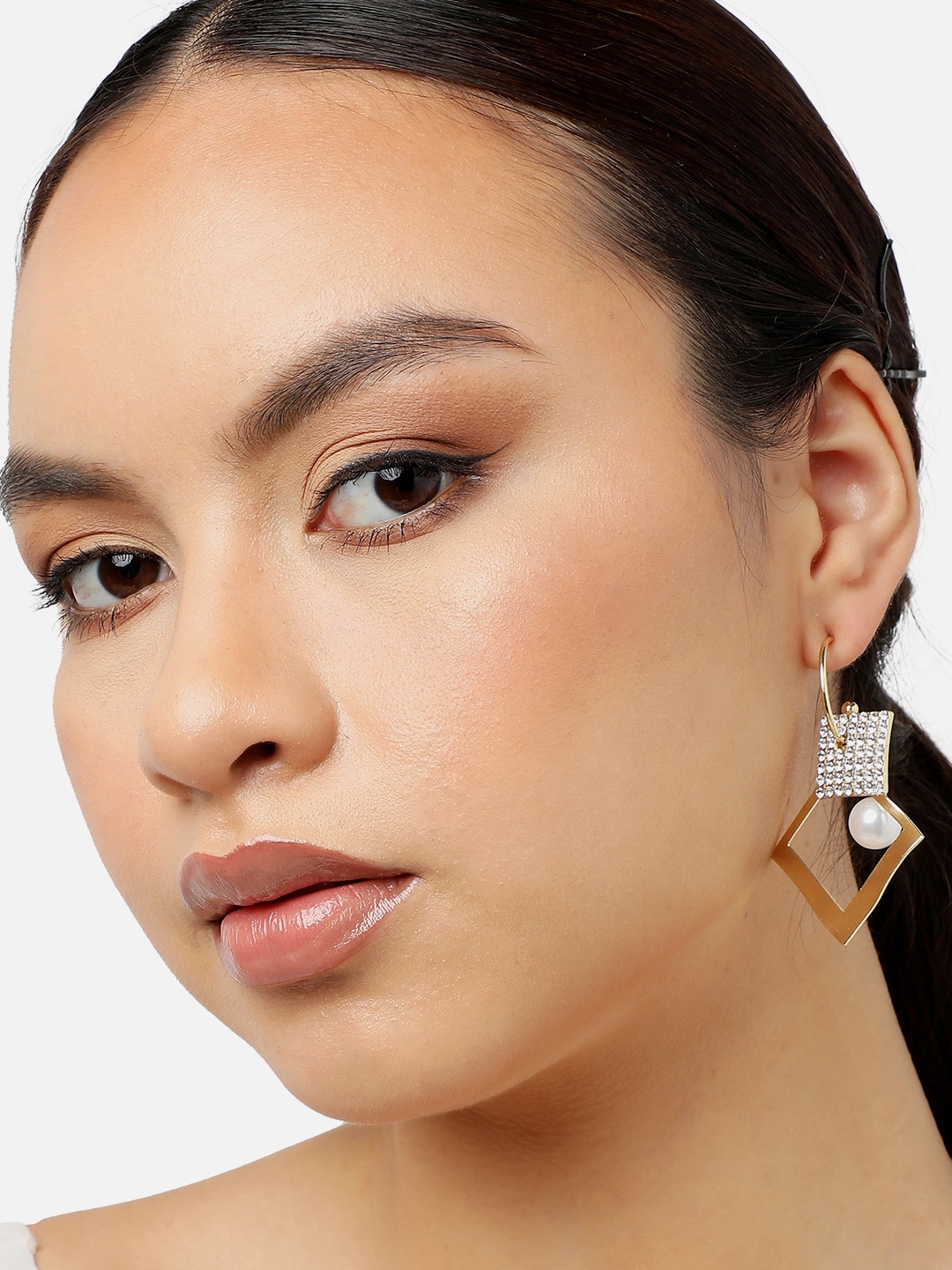 

SOHI Gold Plated Contemporary Drop Earrings, White