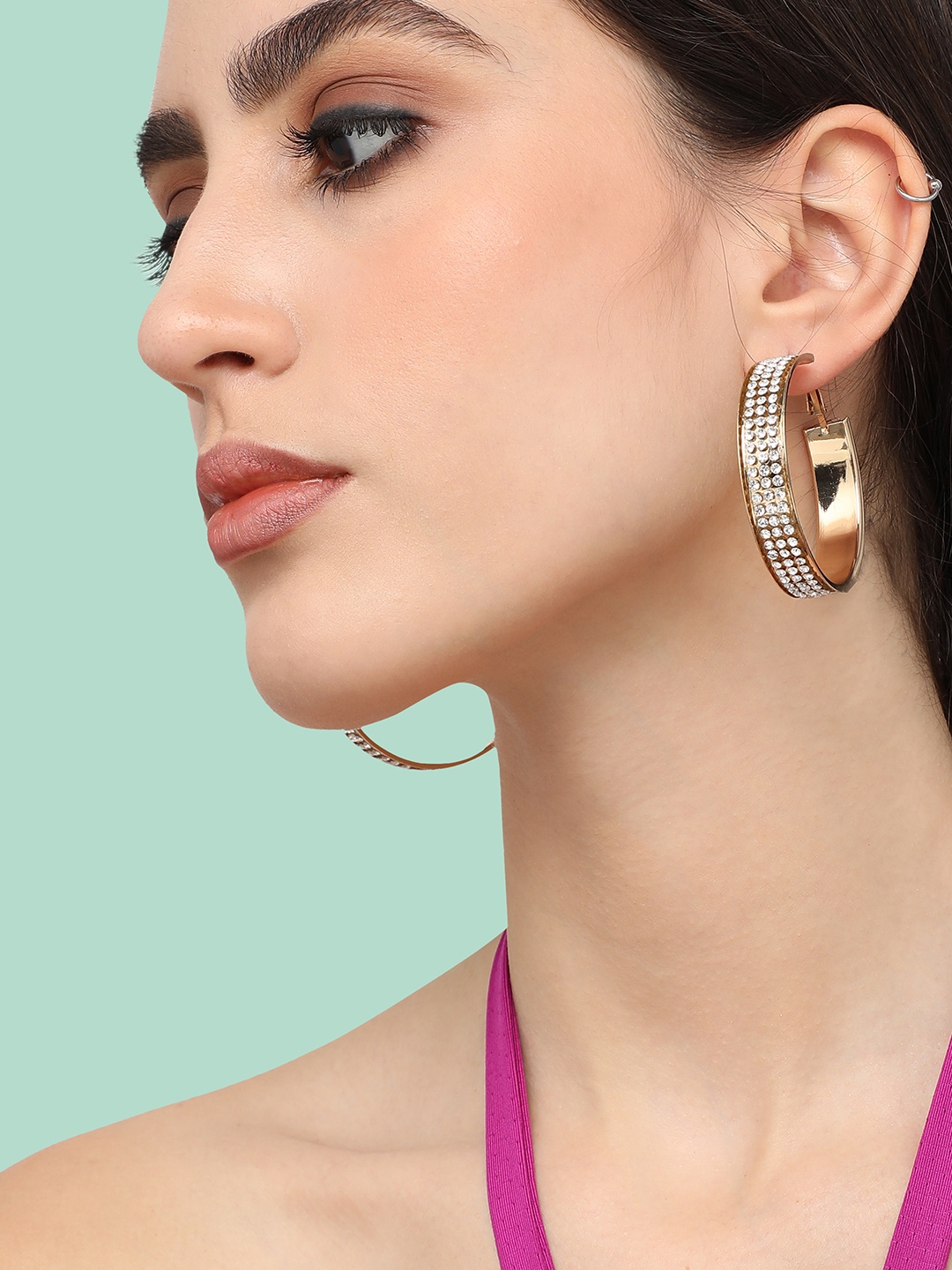 

SOHI Gold-Toned Contemporary Hoop Earrings