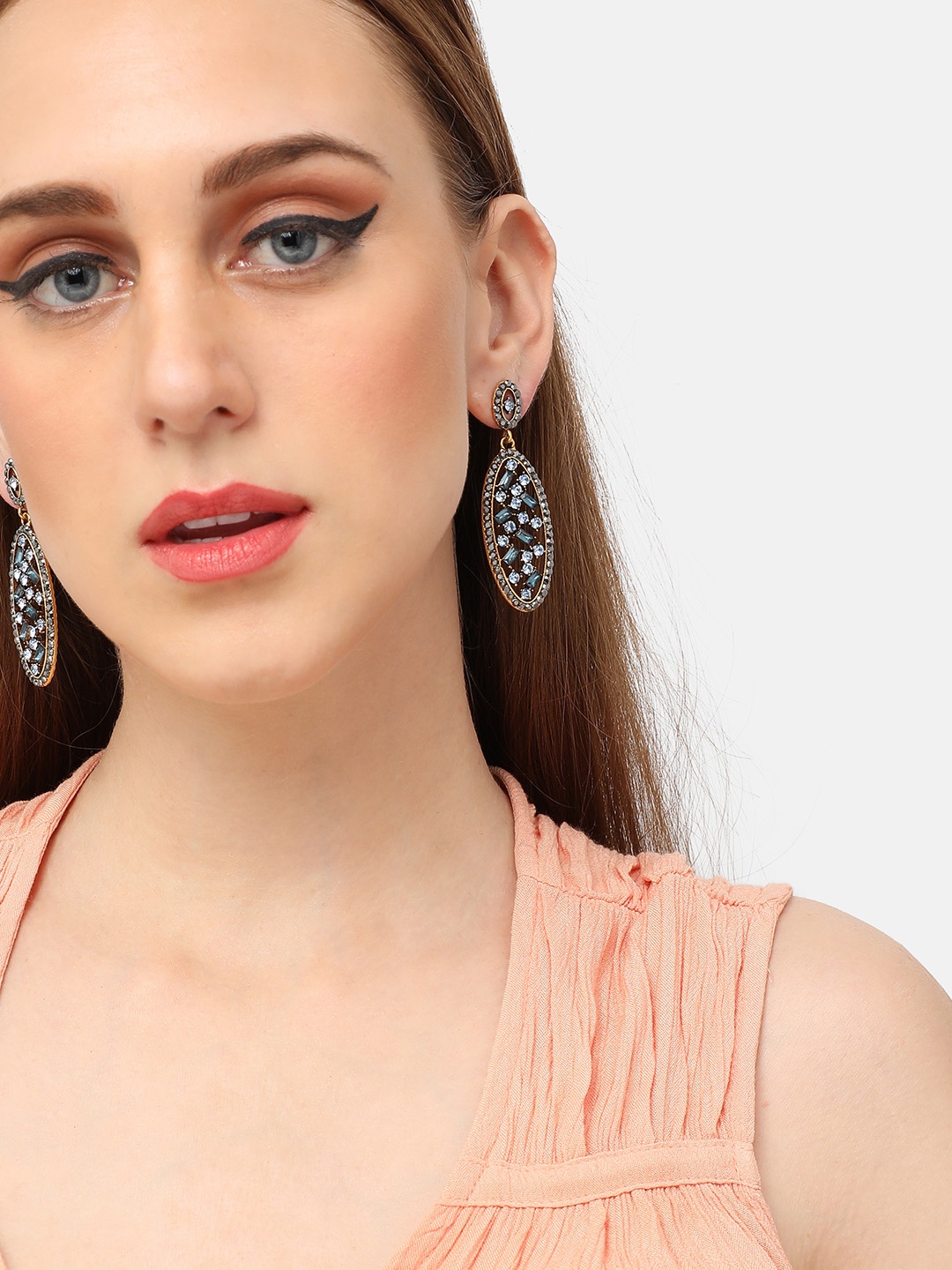 

SOHI Gold-Plated Tear Shaped Contemporary Drop Earrings