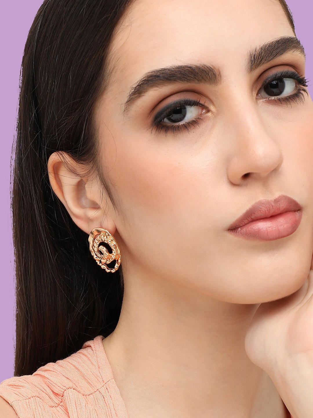 

SOHI Gold-Plated Contemporary Studs Earrings