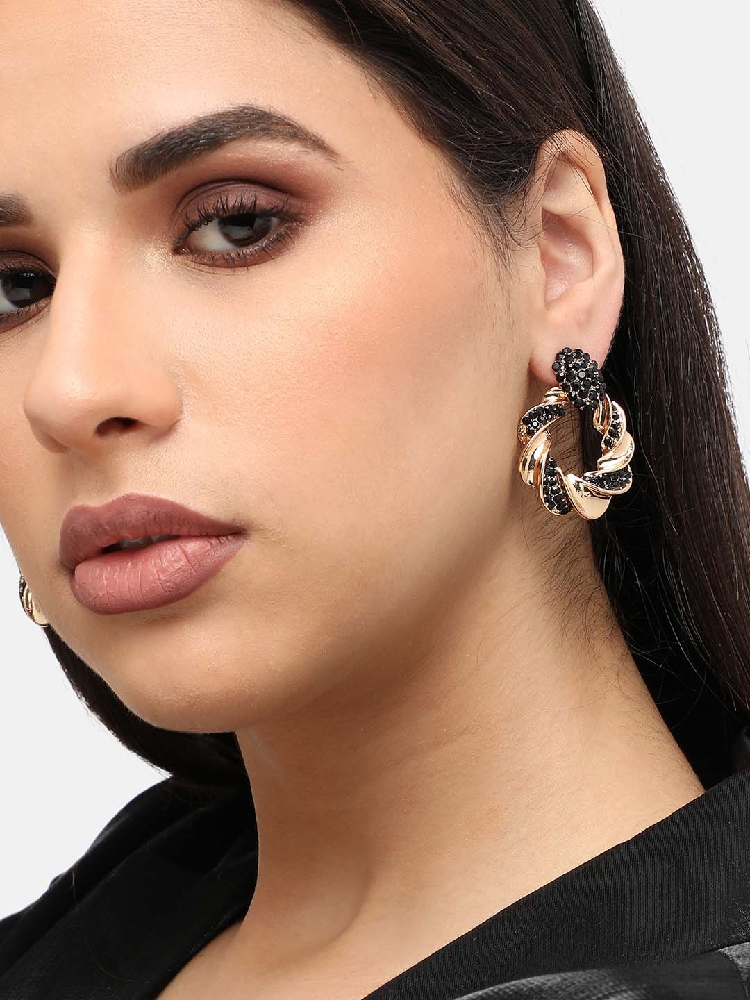 

SOHI Gold-Plated Circular Drop Earrings