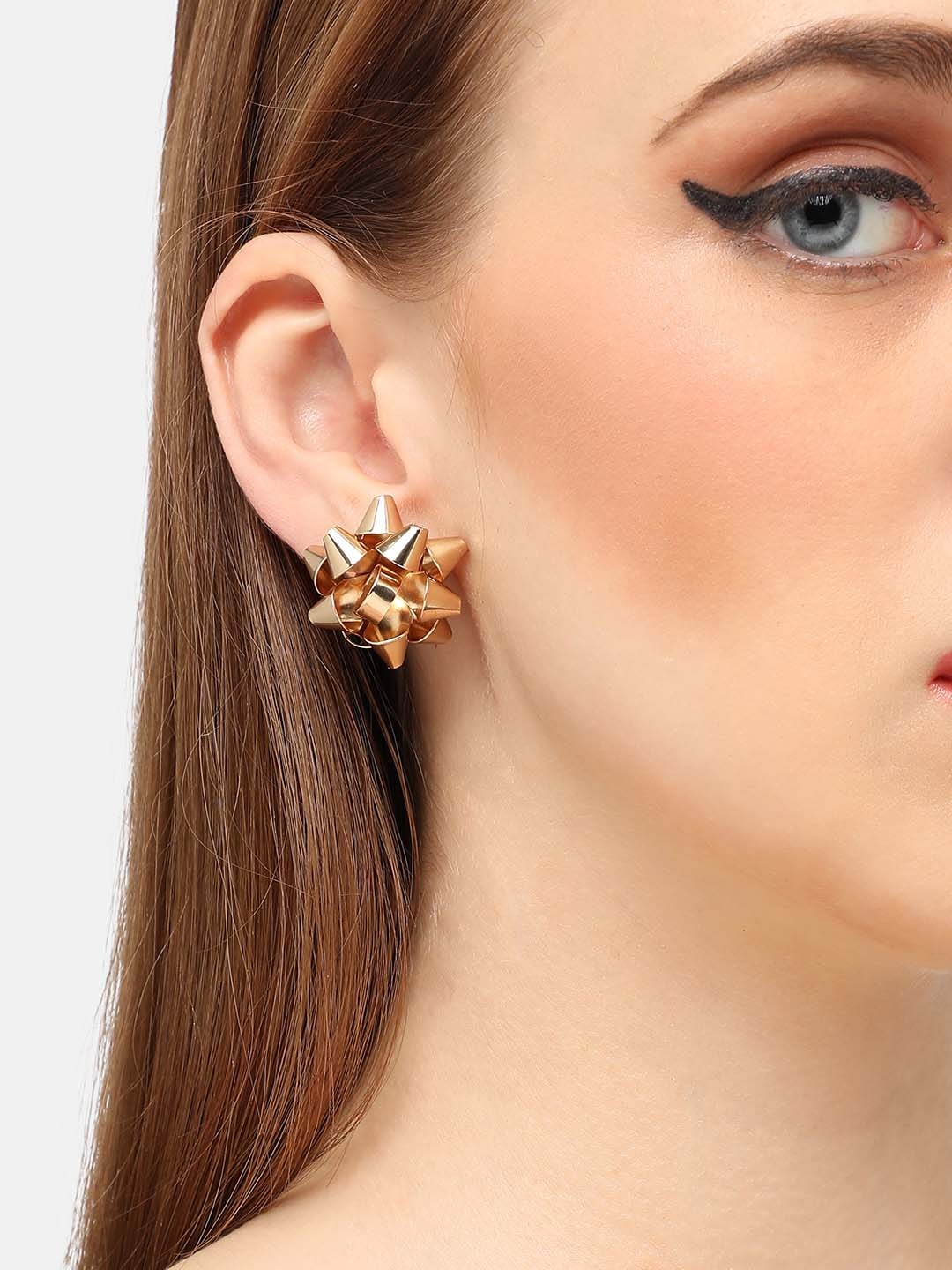

SOHI Gold-Plated Contemporary Studs Earrings