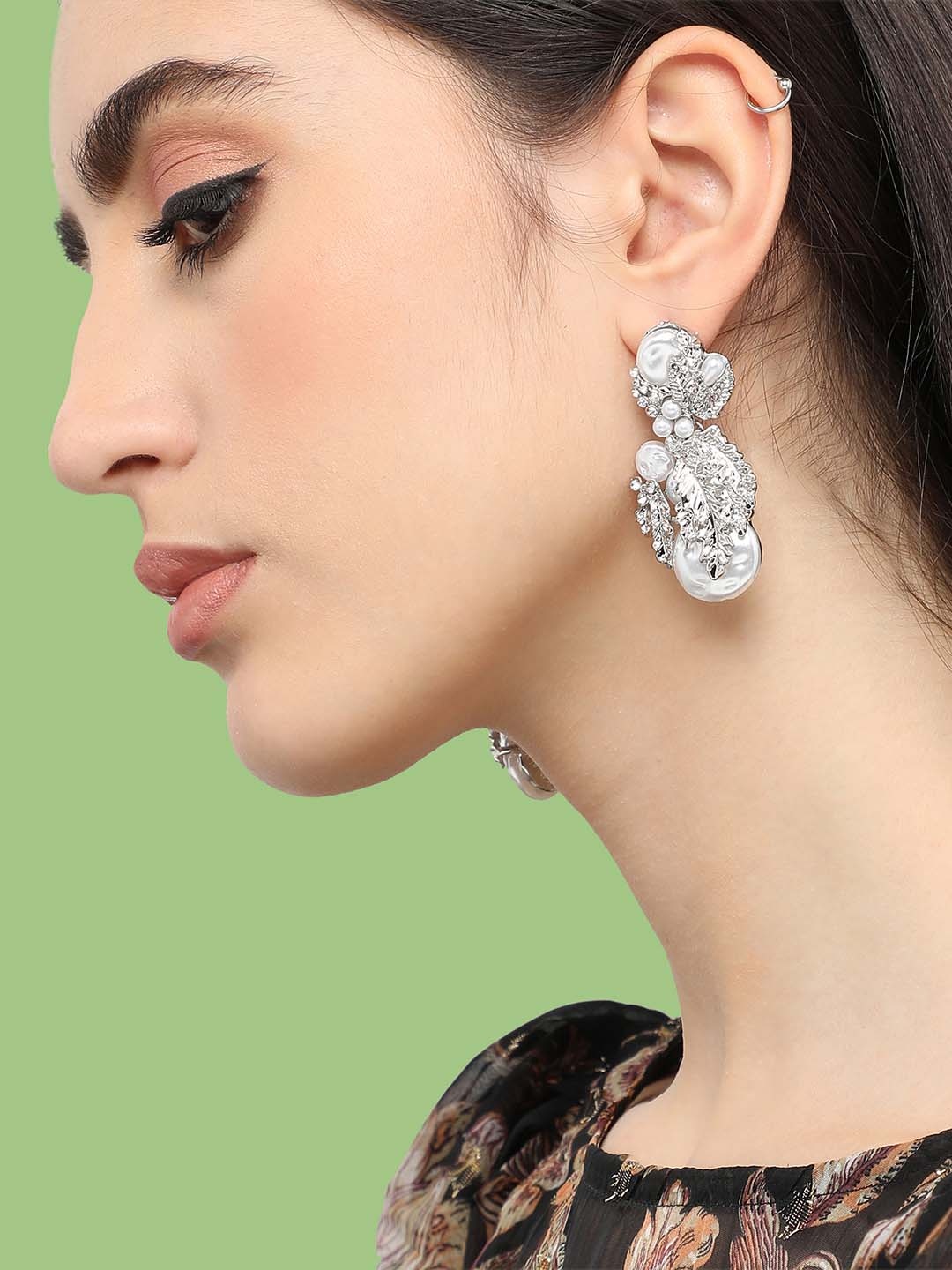 

SOHI Silver-Plated Contemporary Drop Earrings