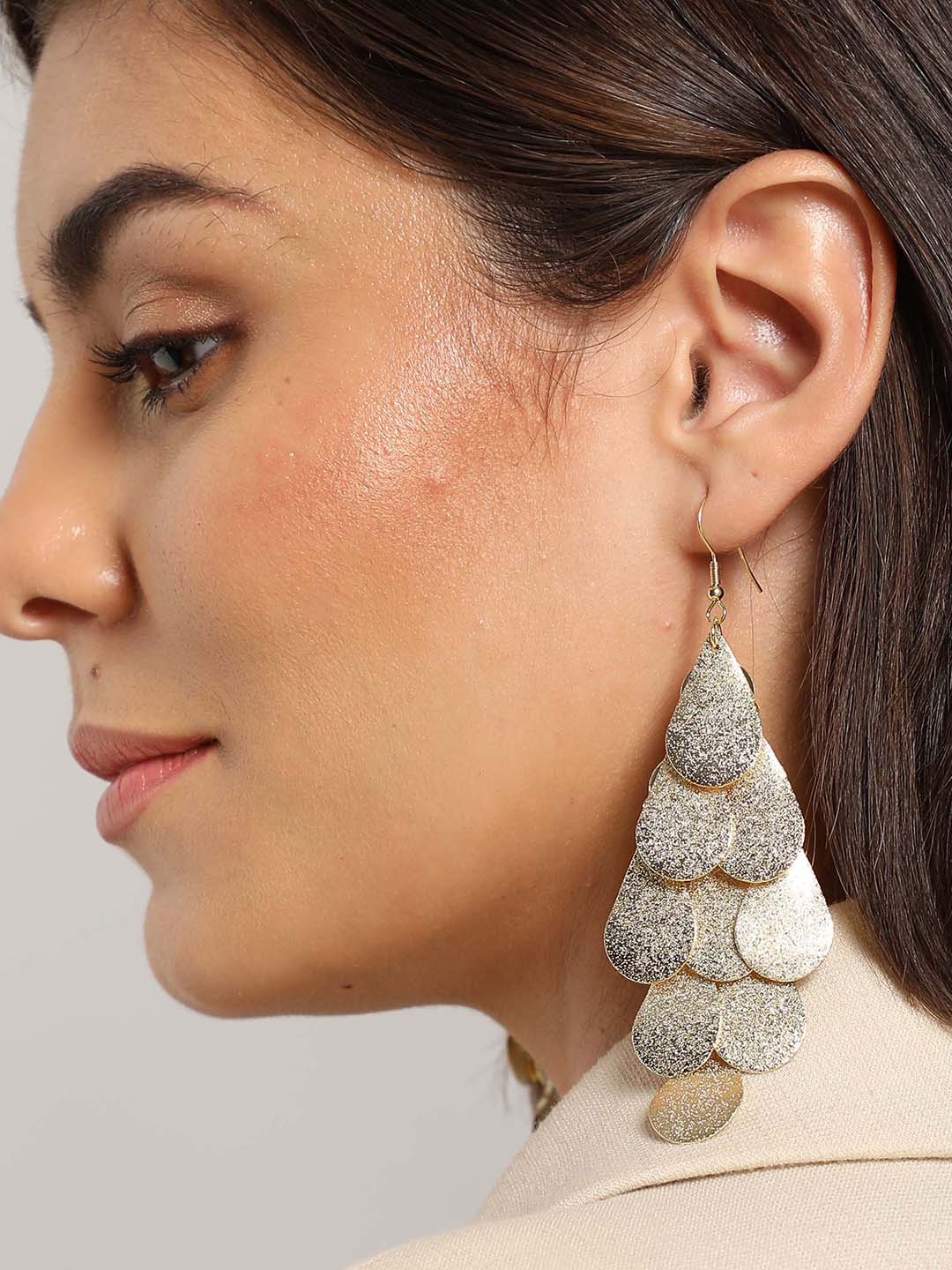 

SOHI Gold-Plated Contemporary Drop Earrings