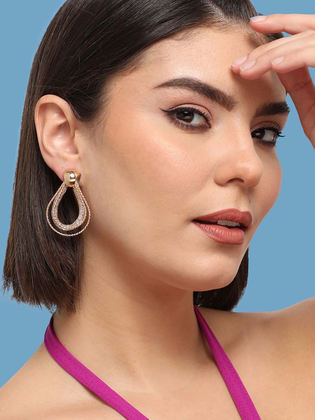 

SOHI Gold-Plated Contemporary Drop Earrings