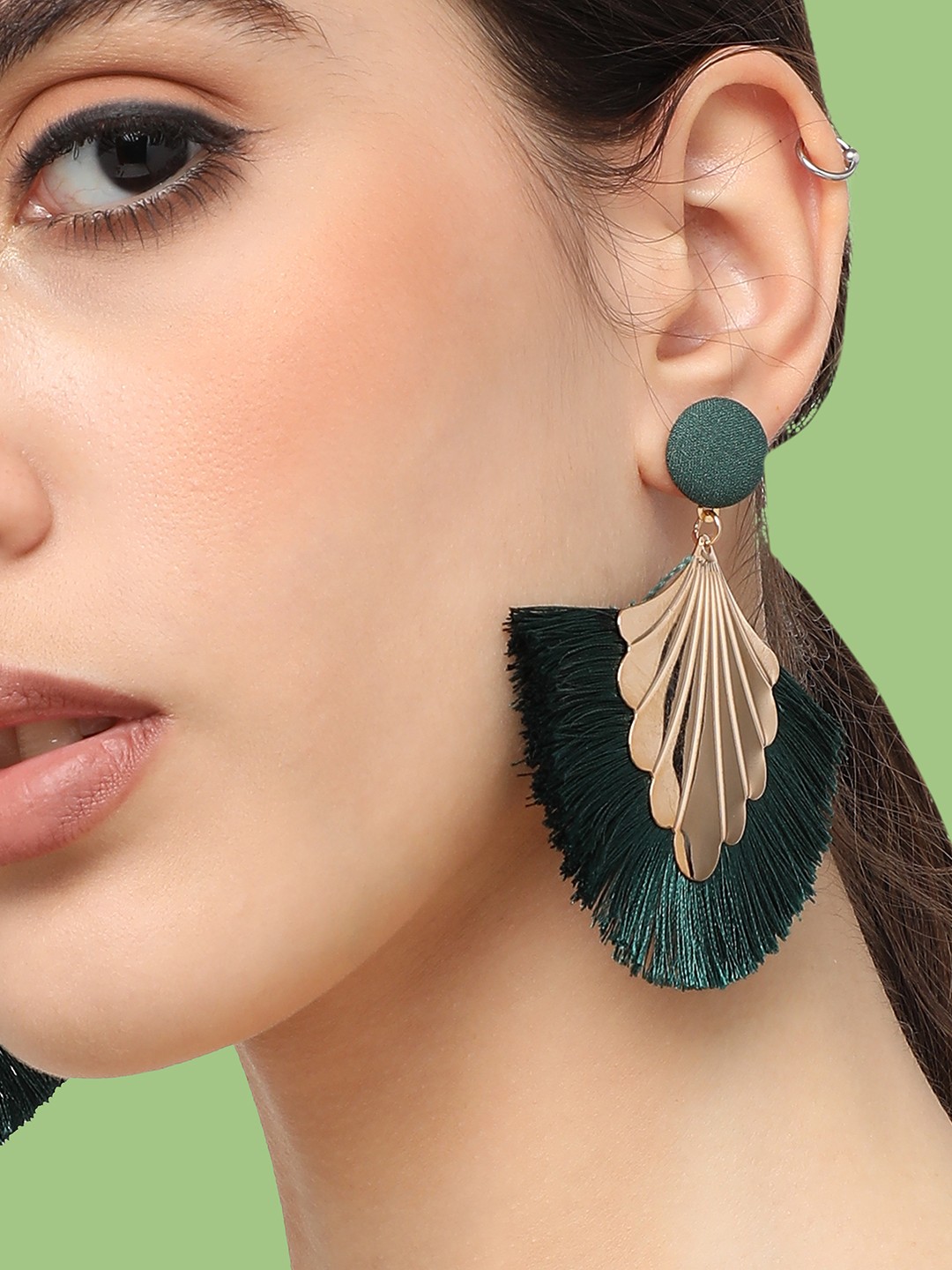

SOHI Gold-Plated Contemporary Drop Earrings