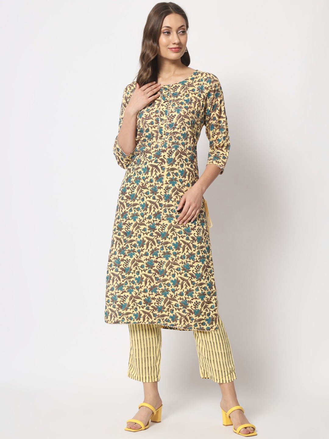 

Mishpra Sequined Floral Printed Kurta with Trousers, Beige