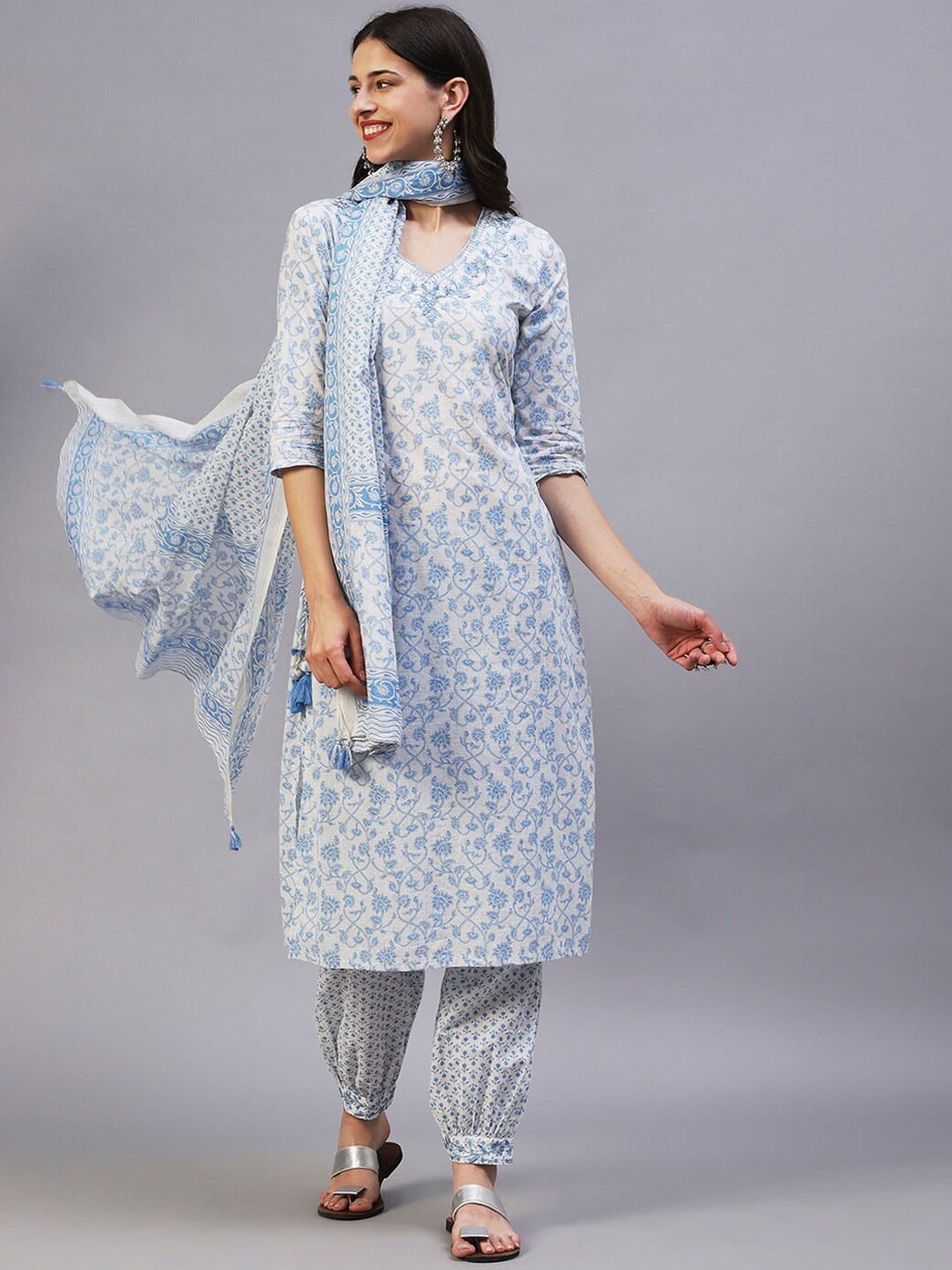 

FASHOR Floral Printed V Neck Thread Work Pure Cotton Kurta with Salwar & Dupatta, Blue