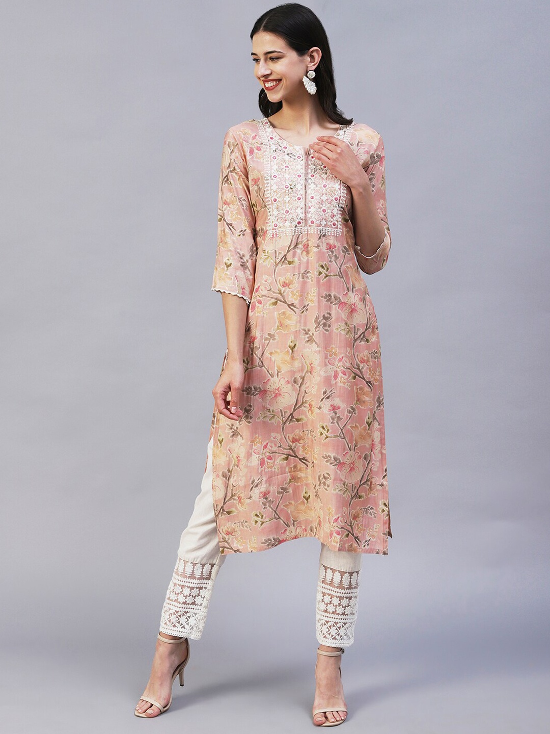 

FASHOR Floral Printed Thread Work Kurta, Peach