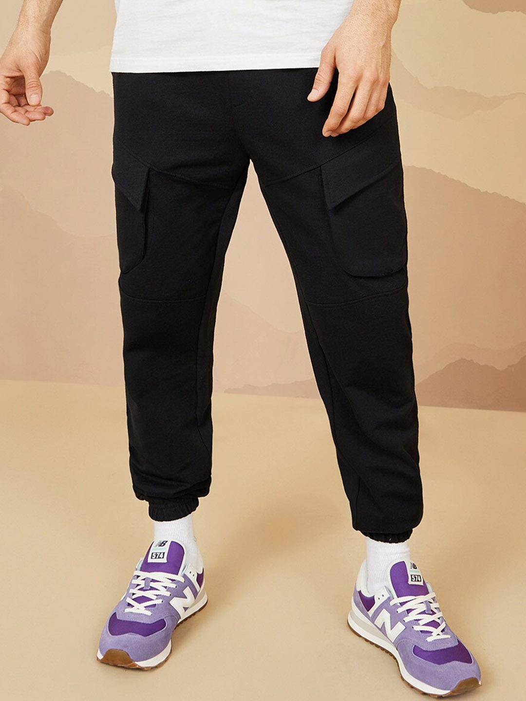 

Styli Men Cotton Pocket Detail Cargo Slim Fit Joggers, Black
