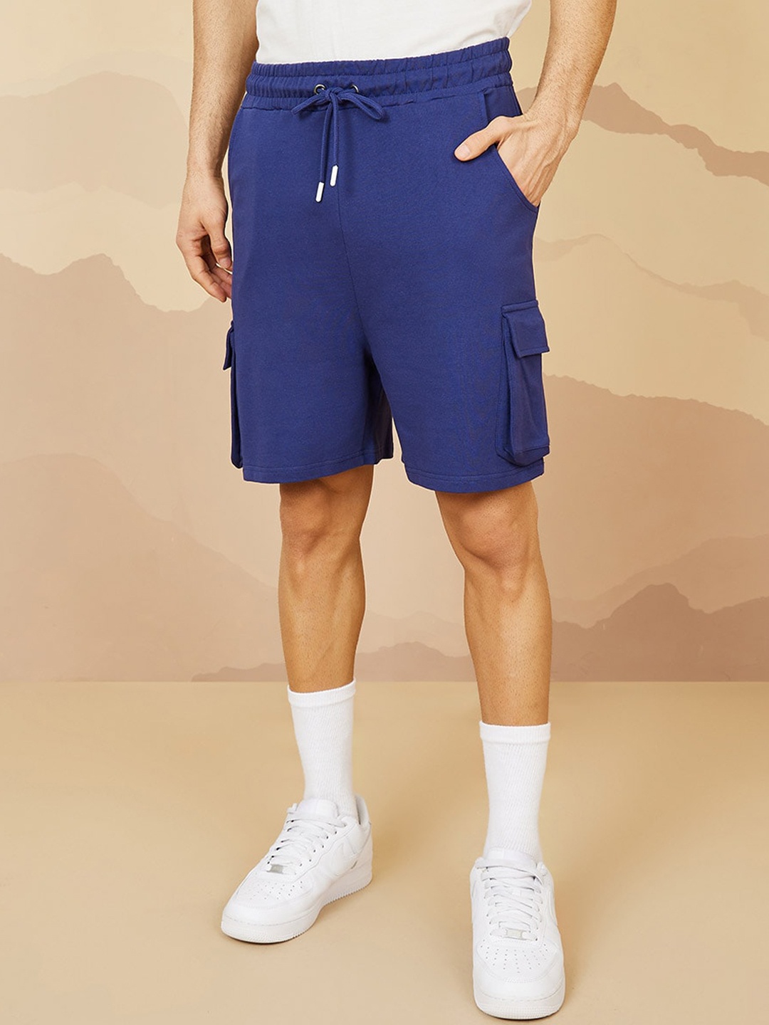 

Styli Men Mid Rise Cargo Shorts, Blue
