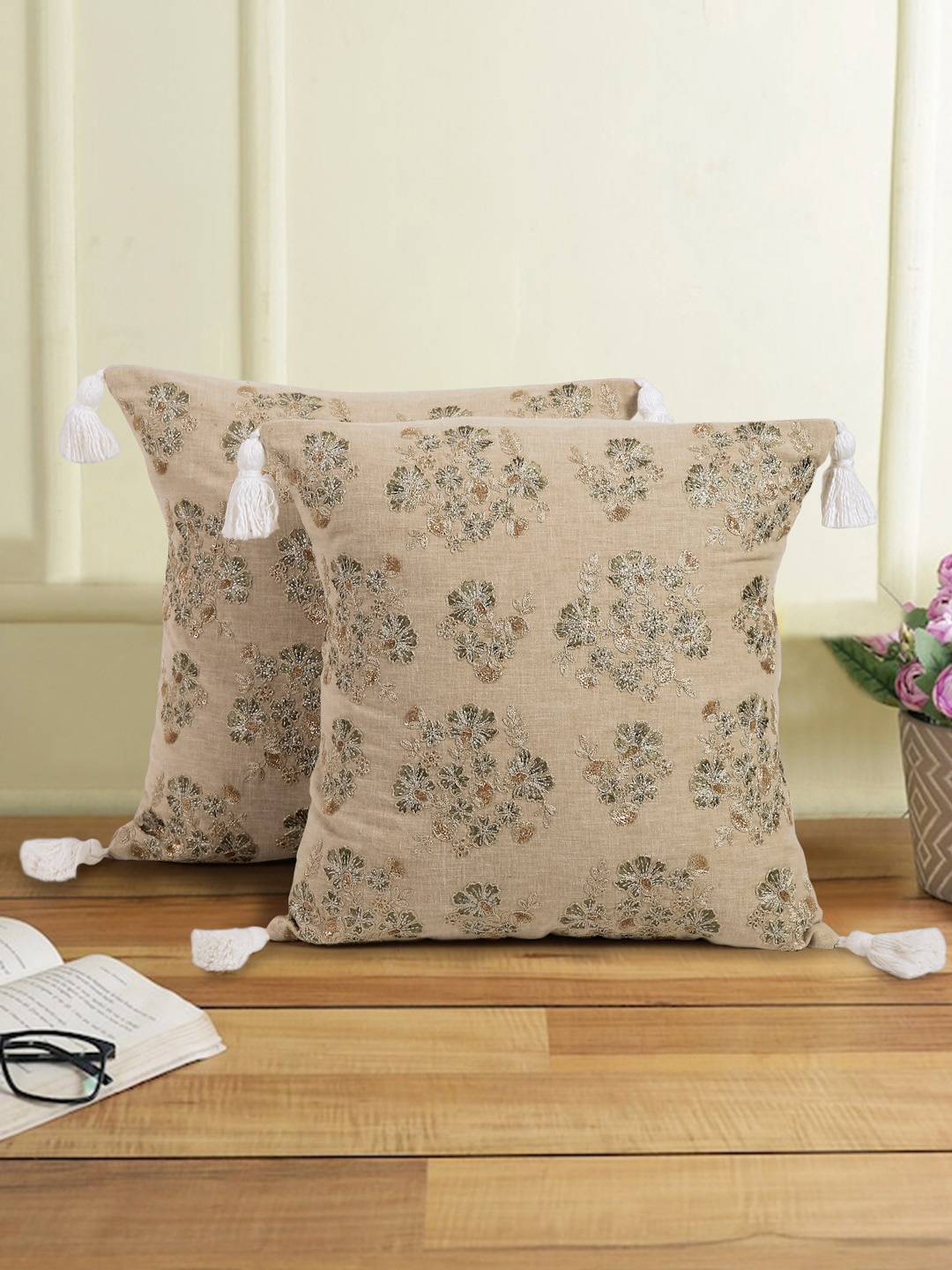 

eyda Beige & Green 2-Pieces Embroidered Pure Cotton Square Cushion Covers
