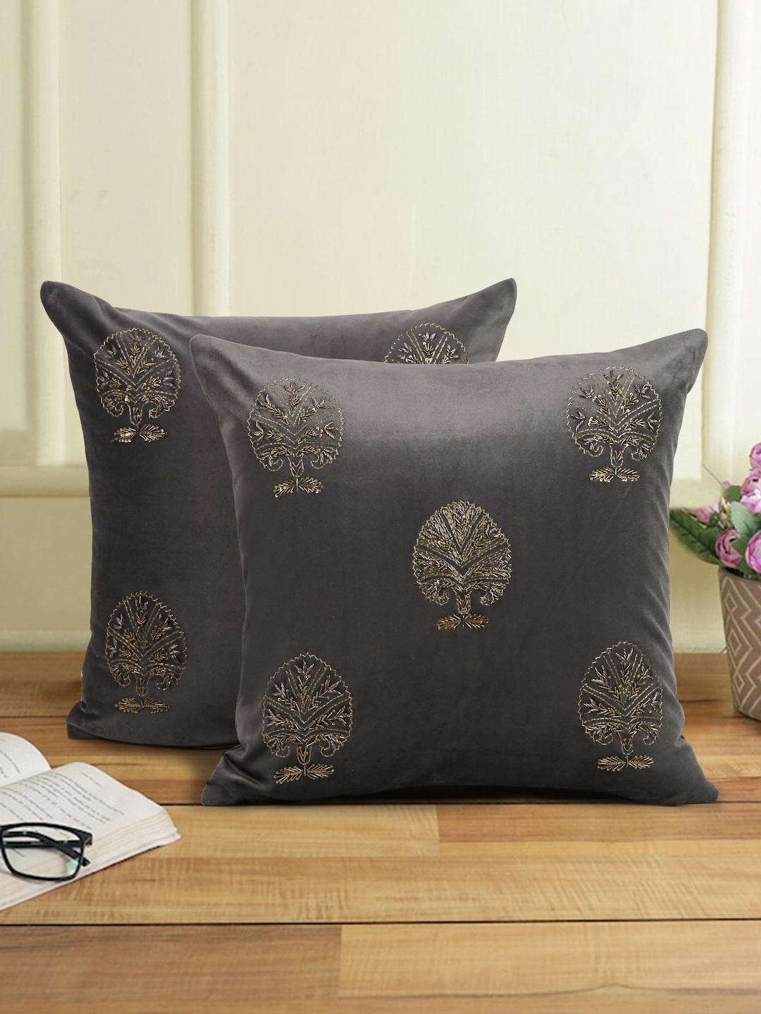 

eyda Grey & Gold-Toned 2 Pcs Embellished Velvet Square Cushion Covers