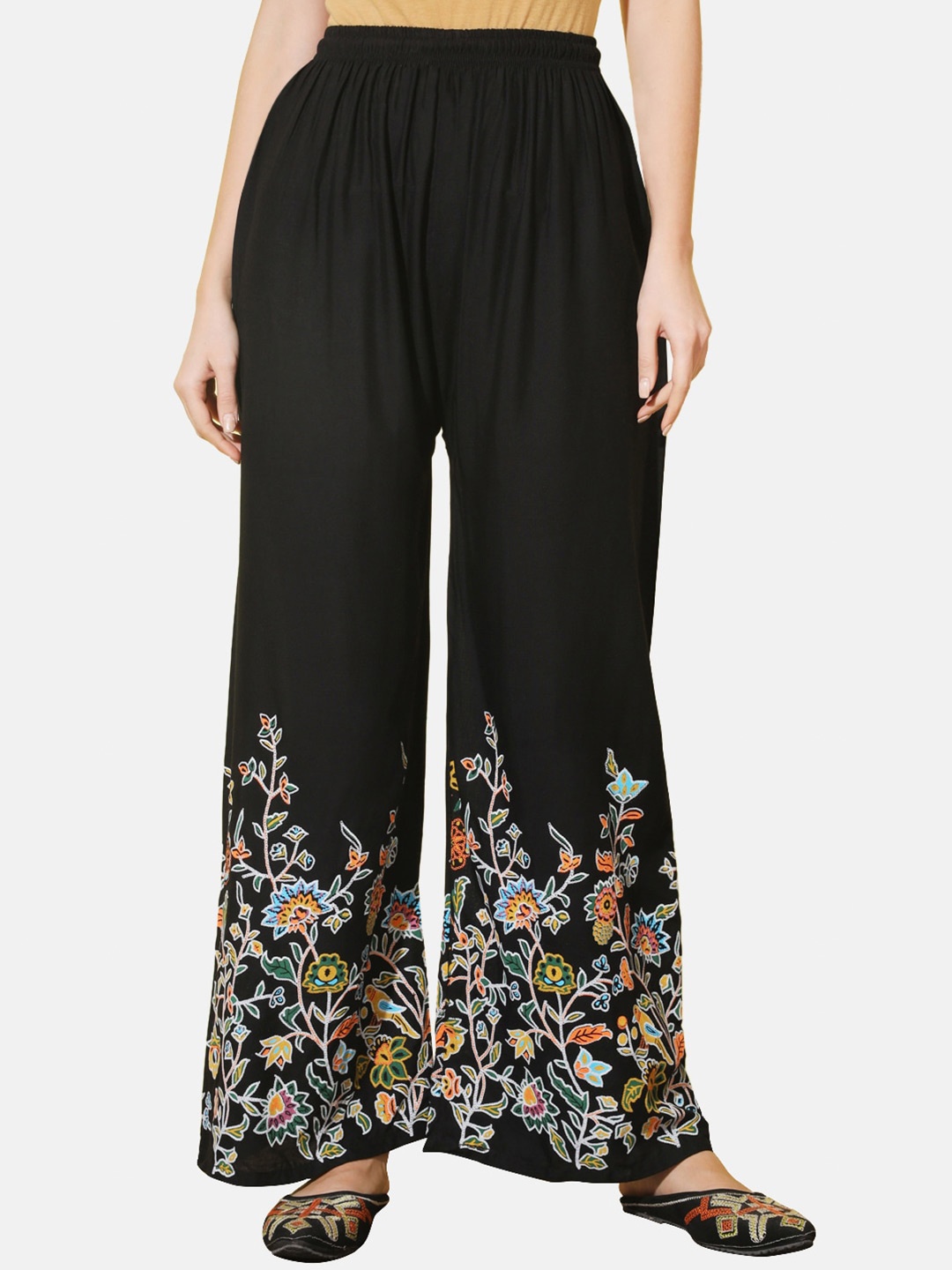 

BUY NEW TREND Women Floral Printed Flared Knitted Palazzos, Black