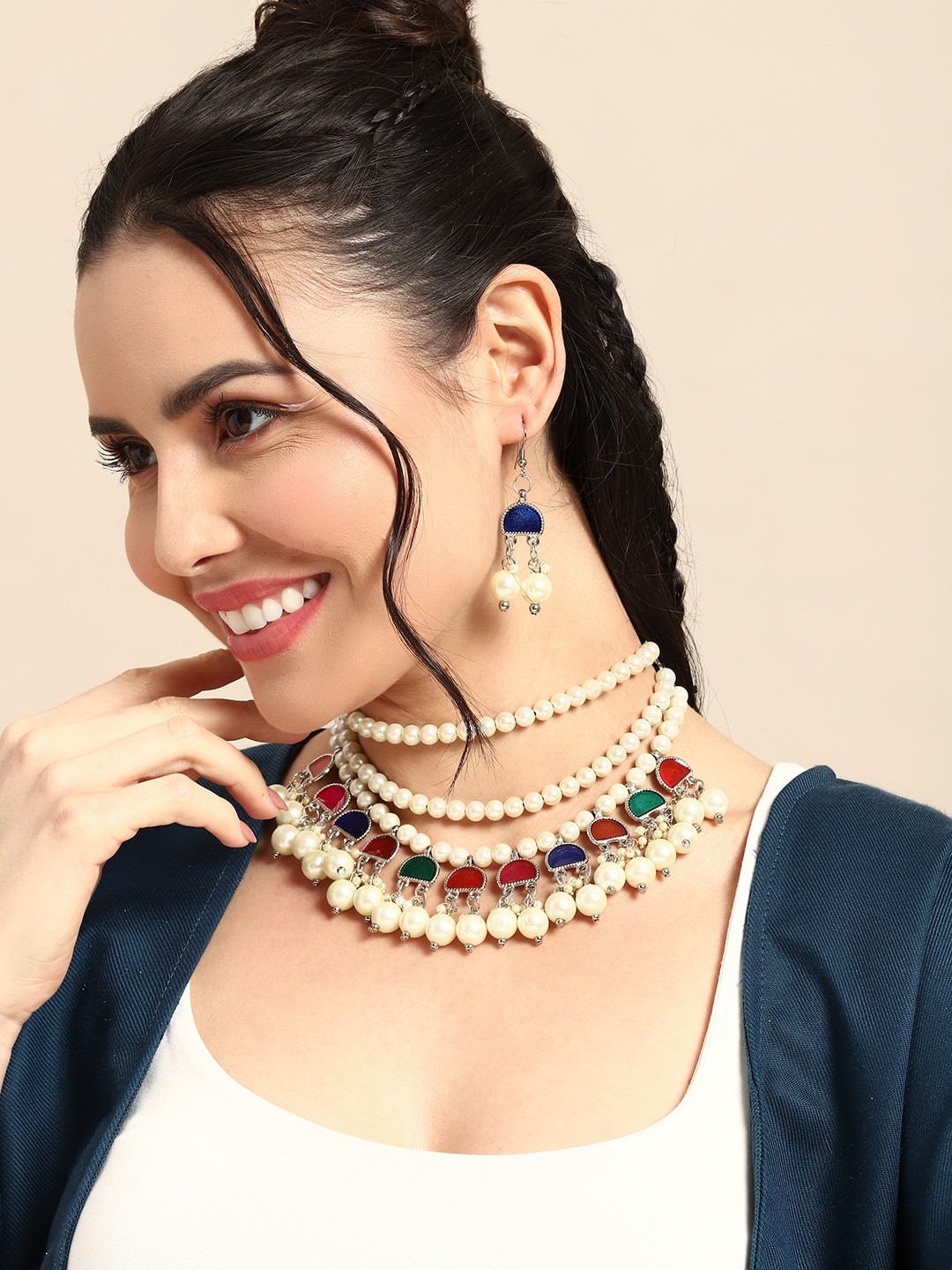 

Sangria Women Embellished Jewellery Set, White
