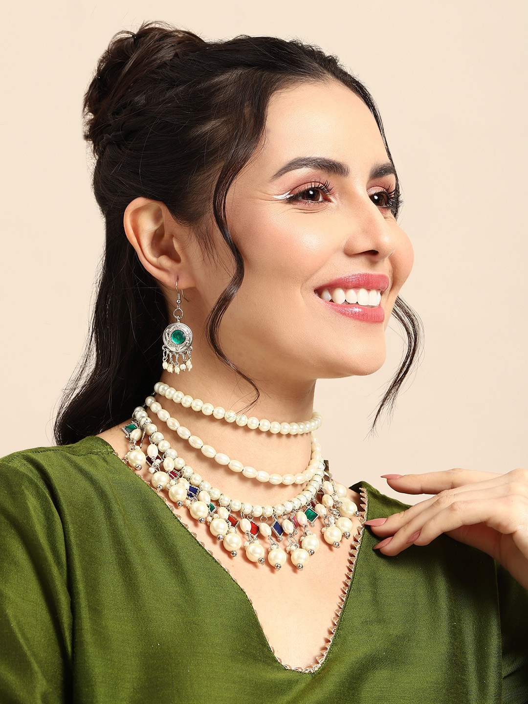 

Sangria Beaded Enamelled Layered Necklace & Earrings Set, White