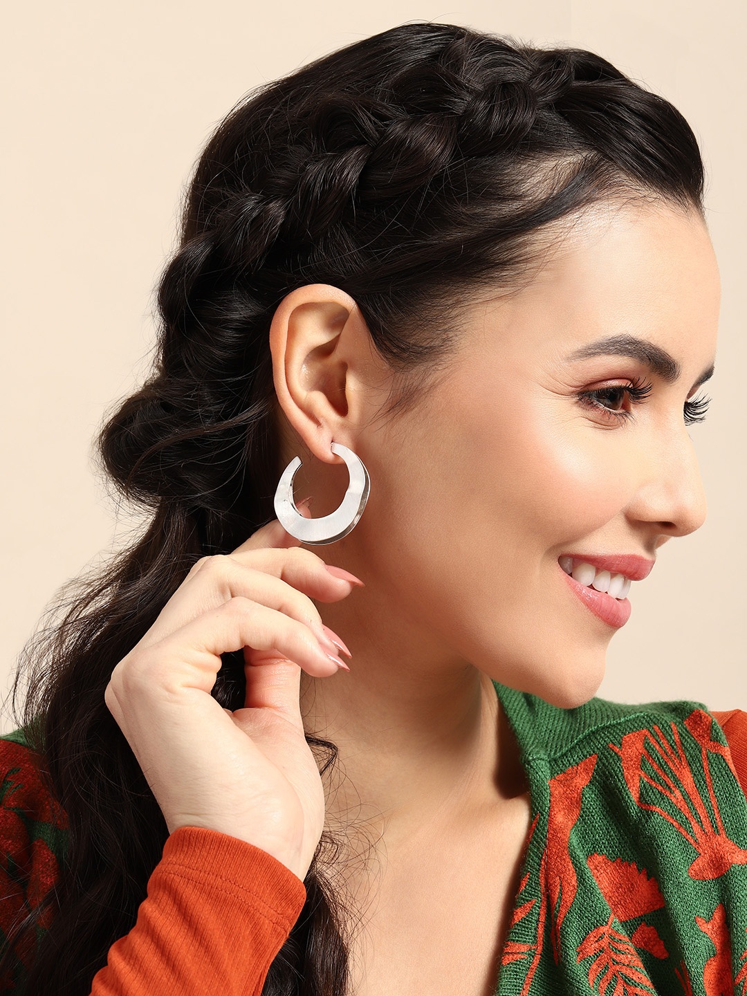 

Sangria Crescent Shaped Half Hoop Earrings, Silver