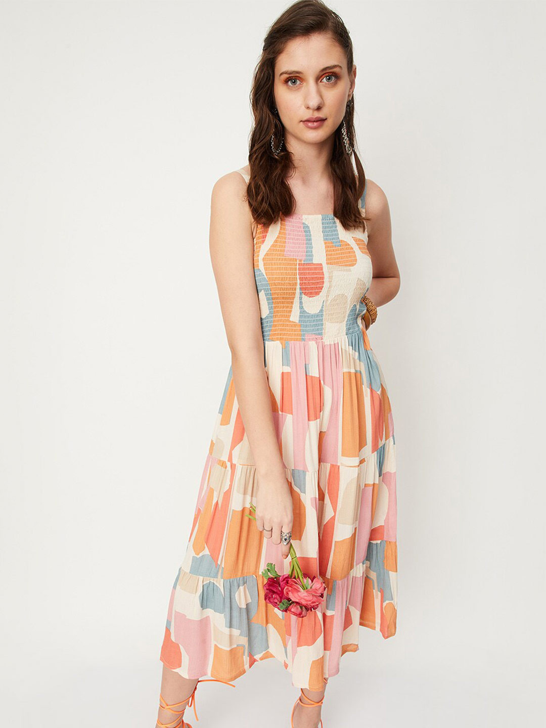 

max Printed Smocked Tired Midi Dress, Off white