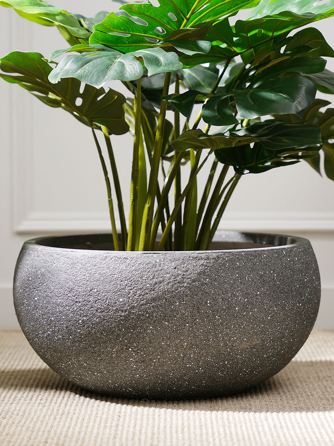 

Pure Home and Living Antique Black Medium Polyfibre Clay Pot