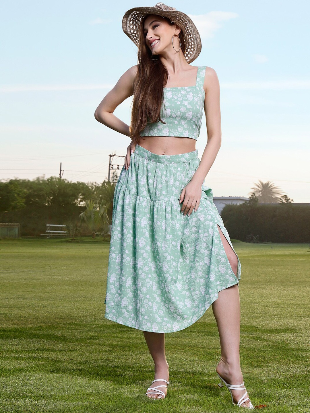 

Sera Women Printed Top With Skirt, Green