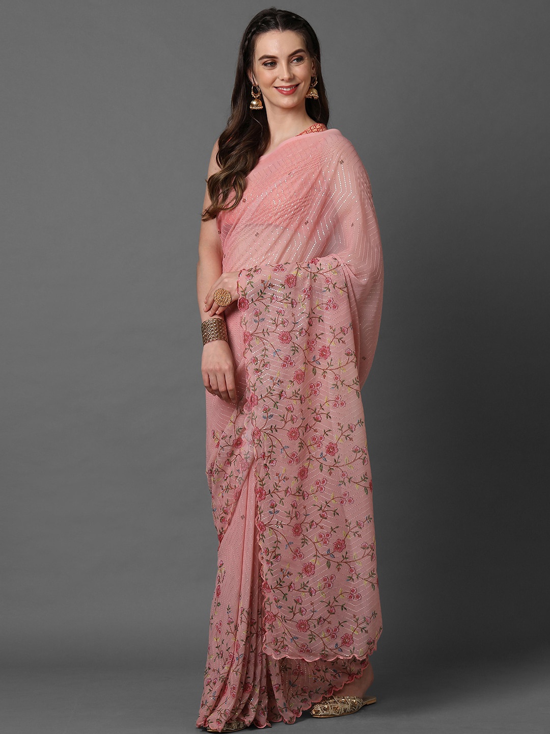 

Mitera Floral Printed Sequined Embellished Saree, Peach