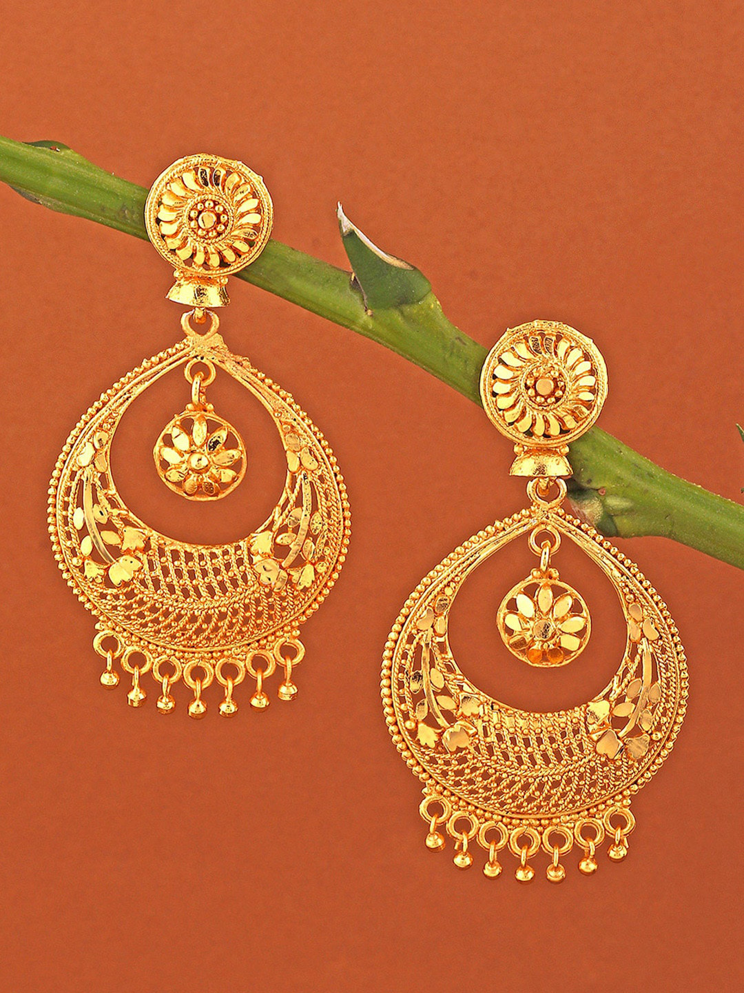 

Alamod Gold-Plated Classic Chandbalis Earrings