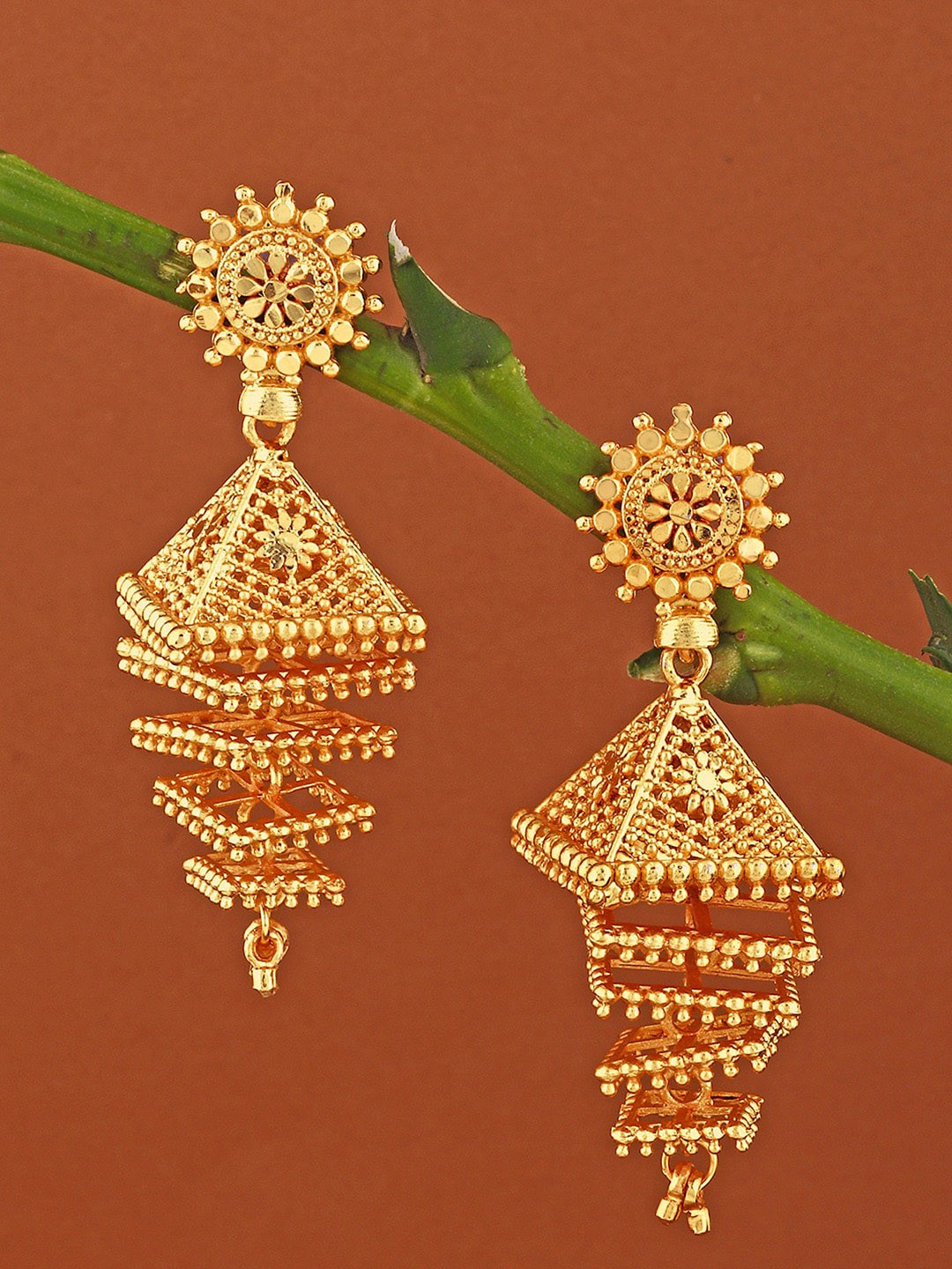 

Alamod Gold-Plated Classic Jhumkas Earrings