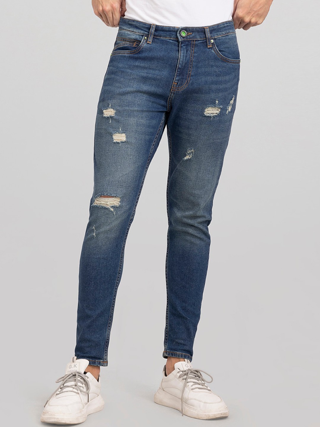 

Snitch Men Skinny Fit Mildly Distressed Light Fade Stretchable Jeans, Blue