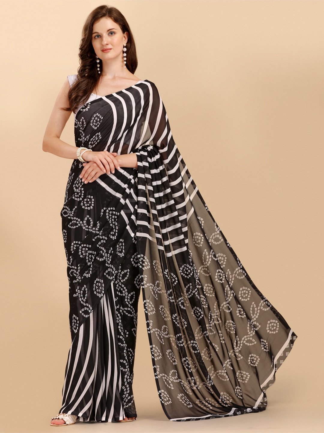 

Sangria Bandhani Printed Pure Georgette Saree, Black