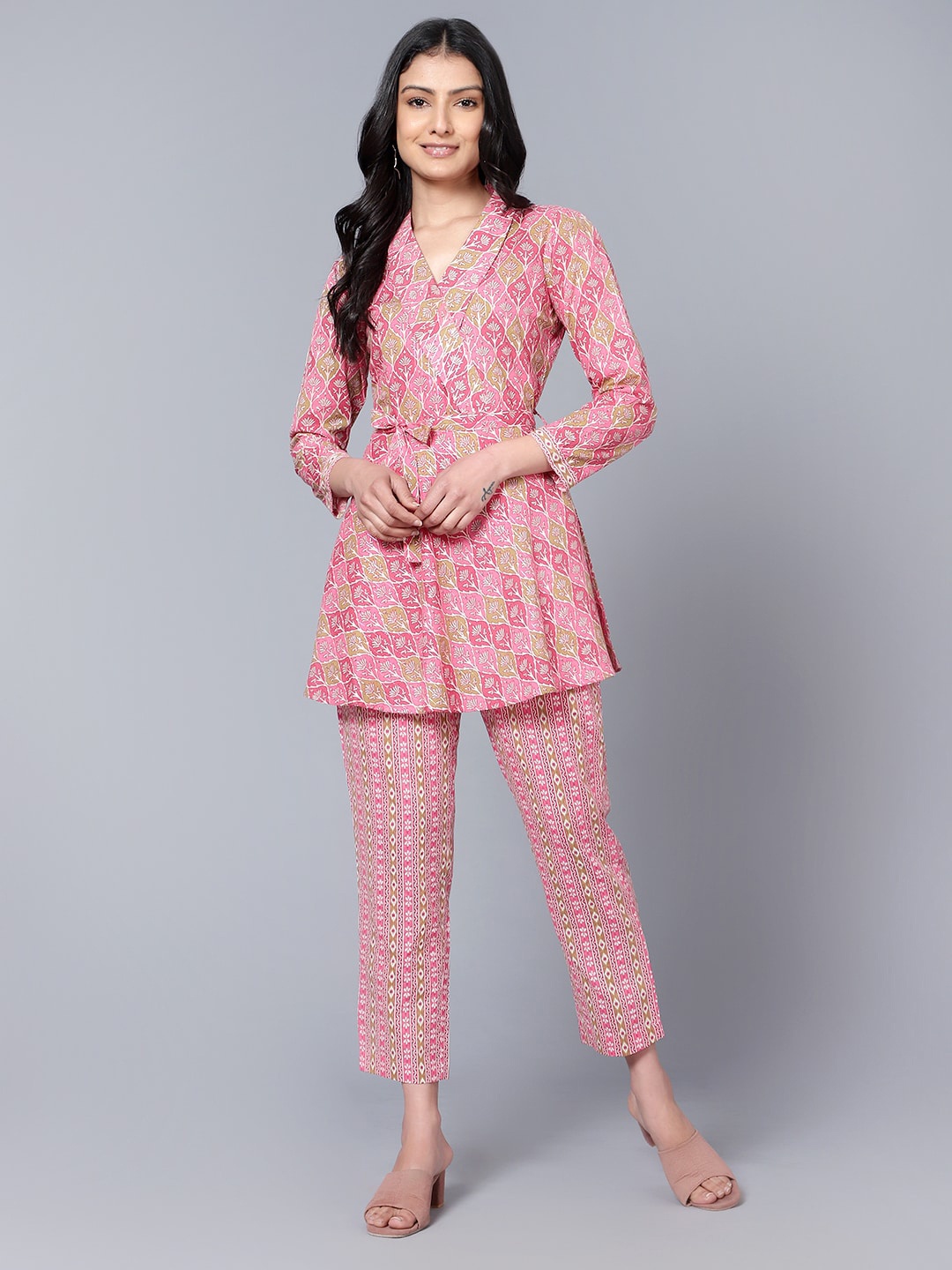 

Bani Women Printed Shawl Neck Tunic with Trousers, Pink
