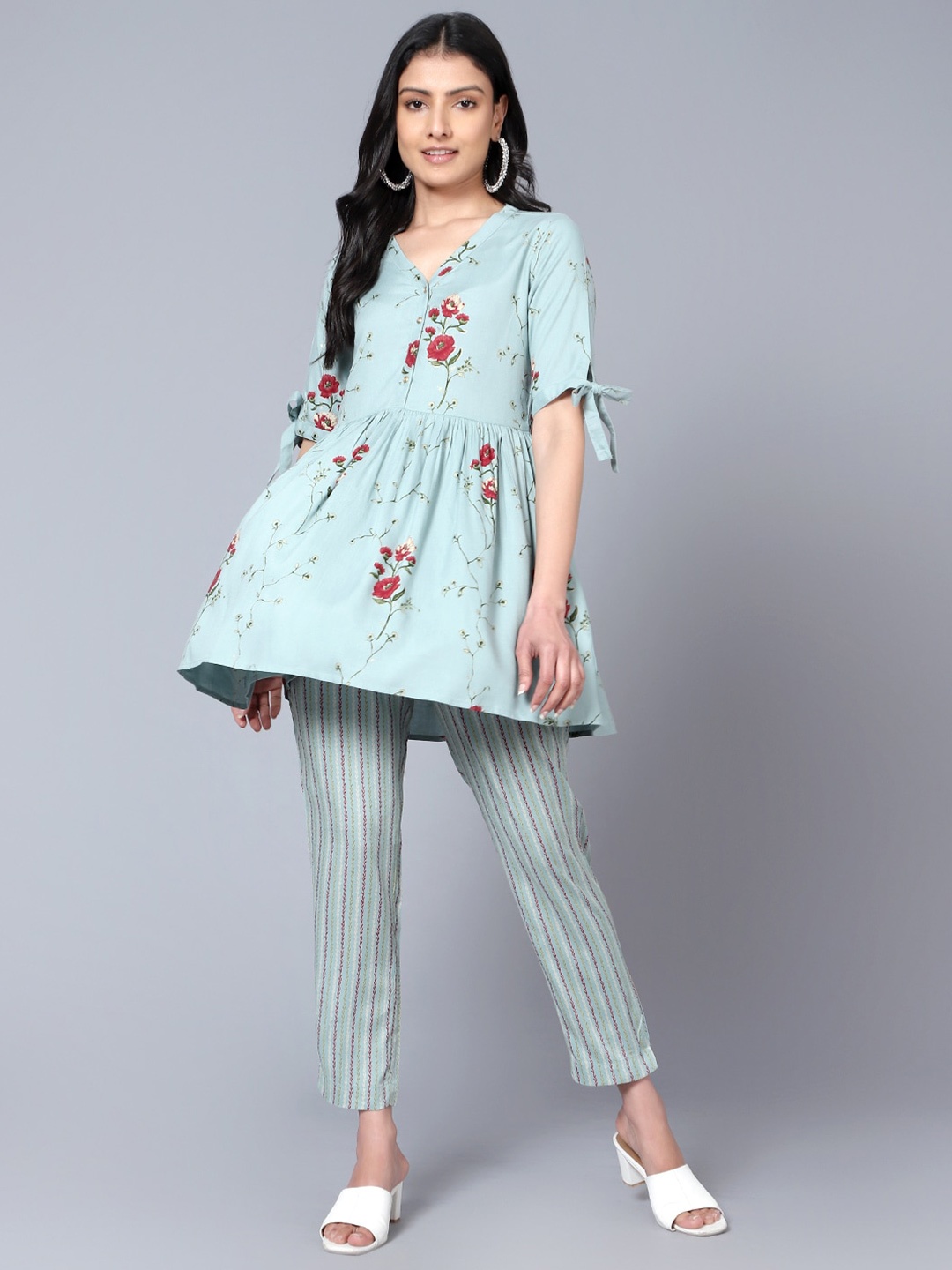 

Bani Women Printed V-Neck Tunic With Trouser, Blue