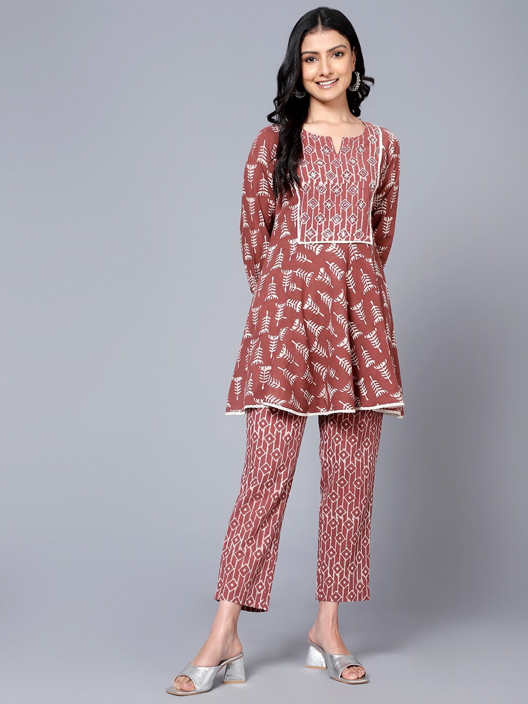 

Bani Women Printed Tunic With Trousers, Brown