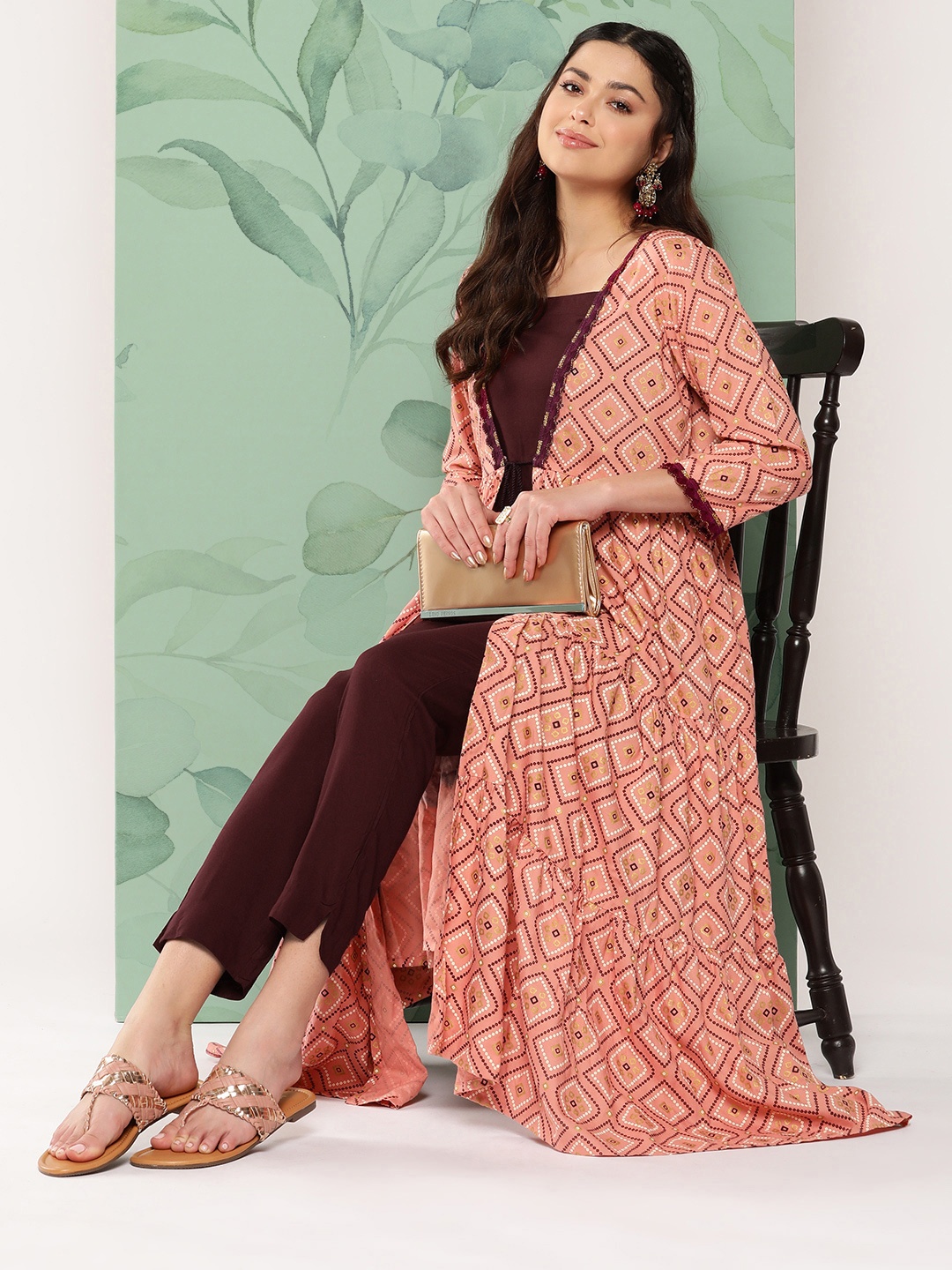 

InWeave Top with Trousers & Shrug, Maroon