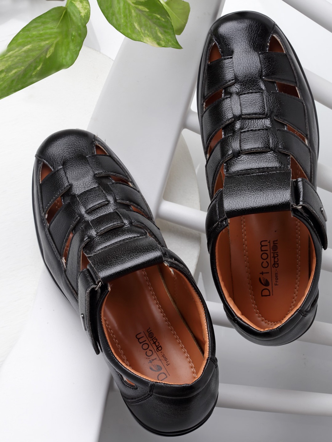 

Action Men Fisherman Slip-On Sandal, Black