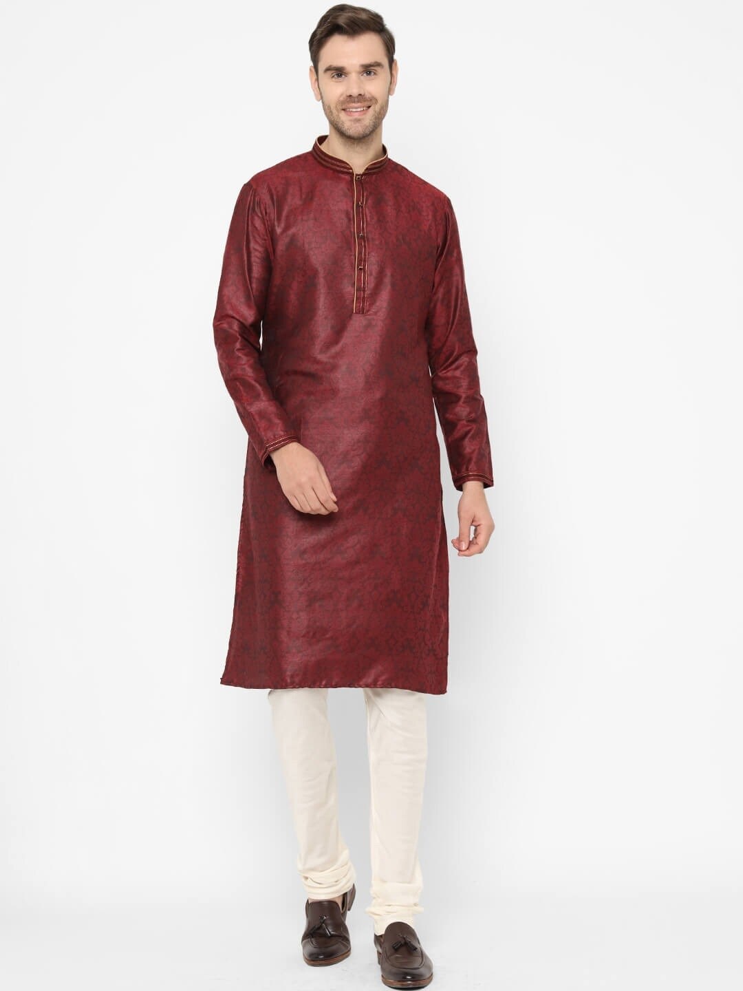 

Chitwan Mohan Ethnic Motifs Woven Design Mandarin Collar Kurta with Chudidar, Maroon