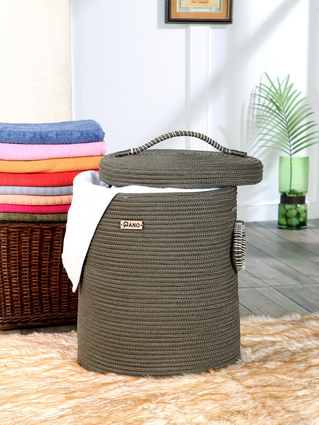 

Pano Brown Laundry Basket With Lid