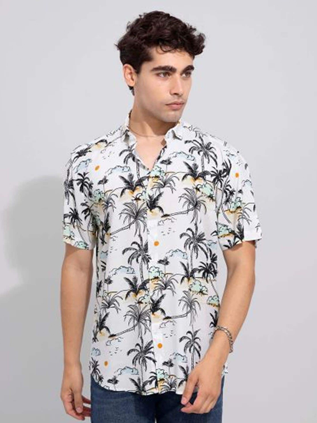 

APNISHA Floral Printed Casual Shirt, White