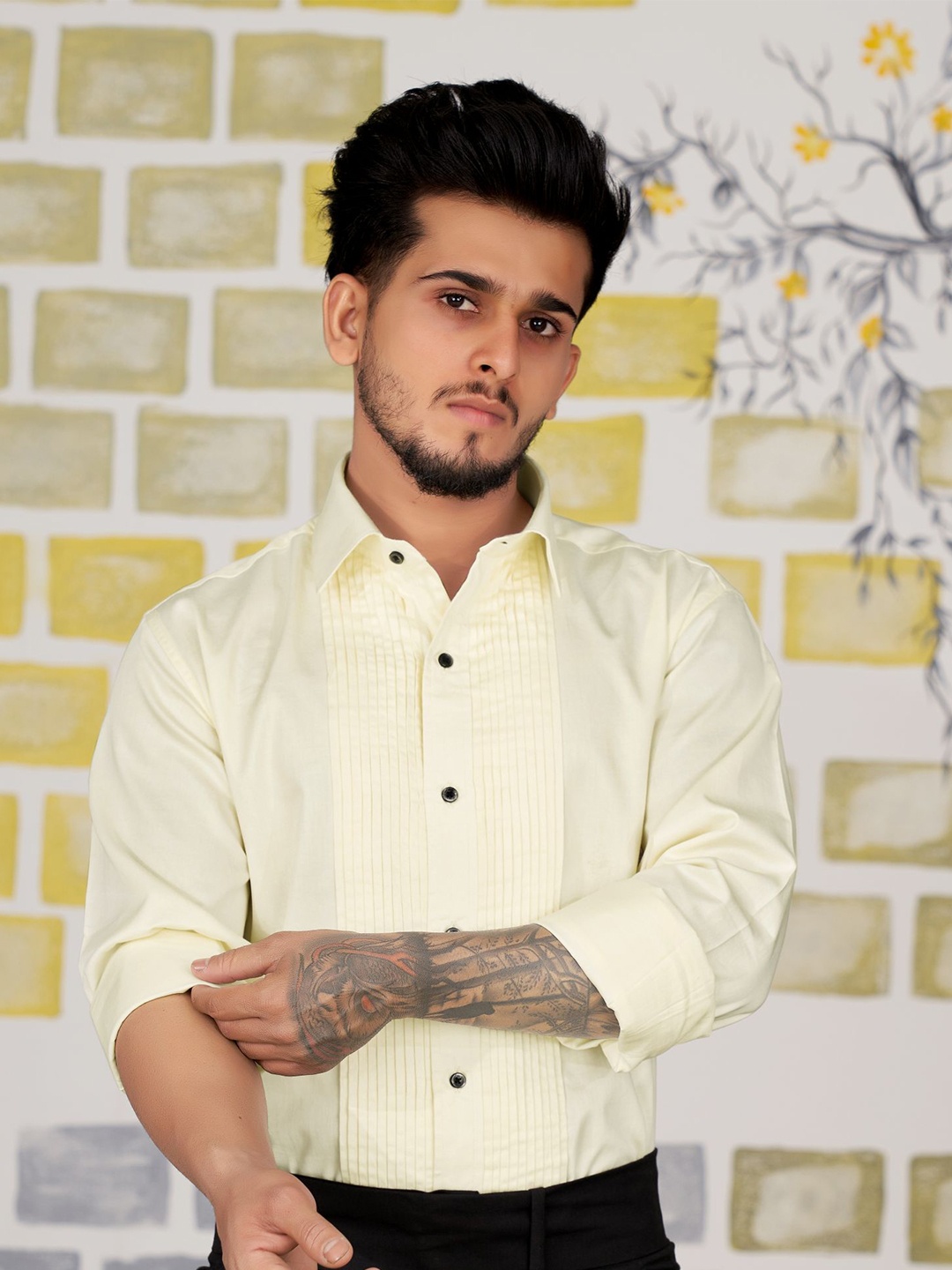 

FRENCH CROWN Men Standard Formal Cotton Shirt, Yellow