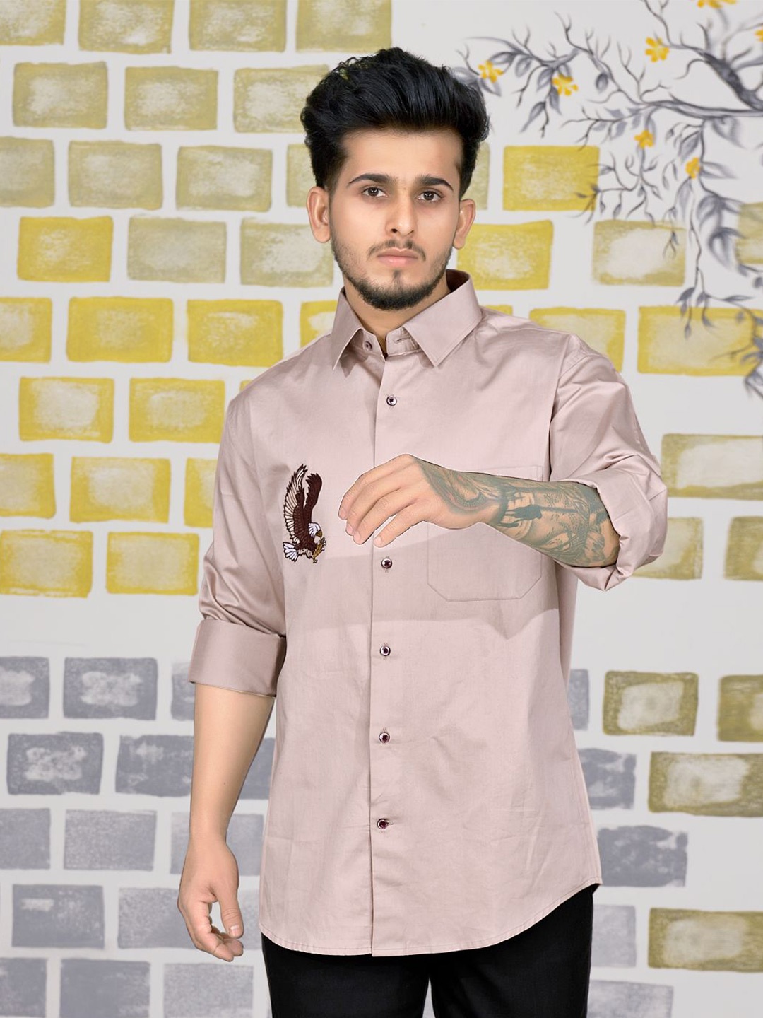 

FRENCH CROWN Men Pink Standard Printed Casual Shirt