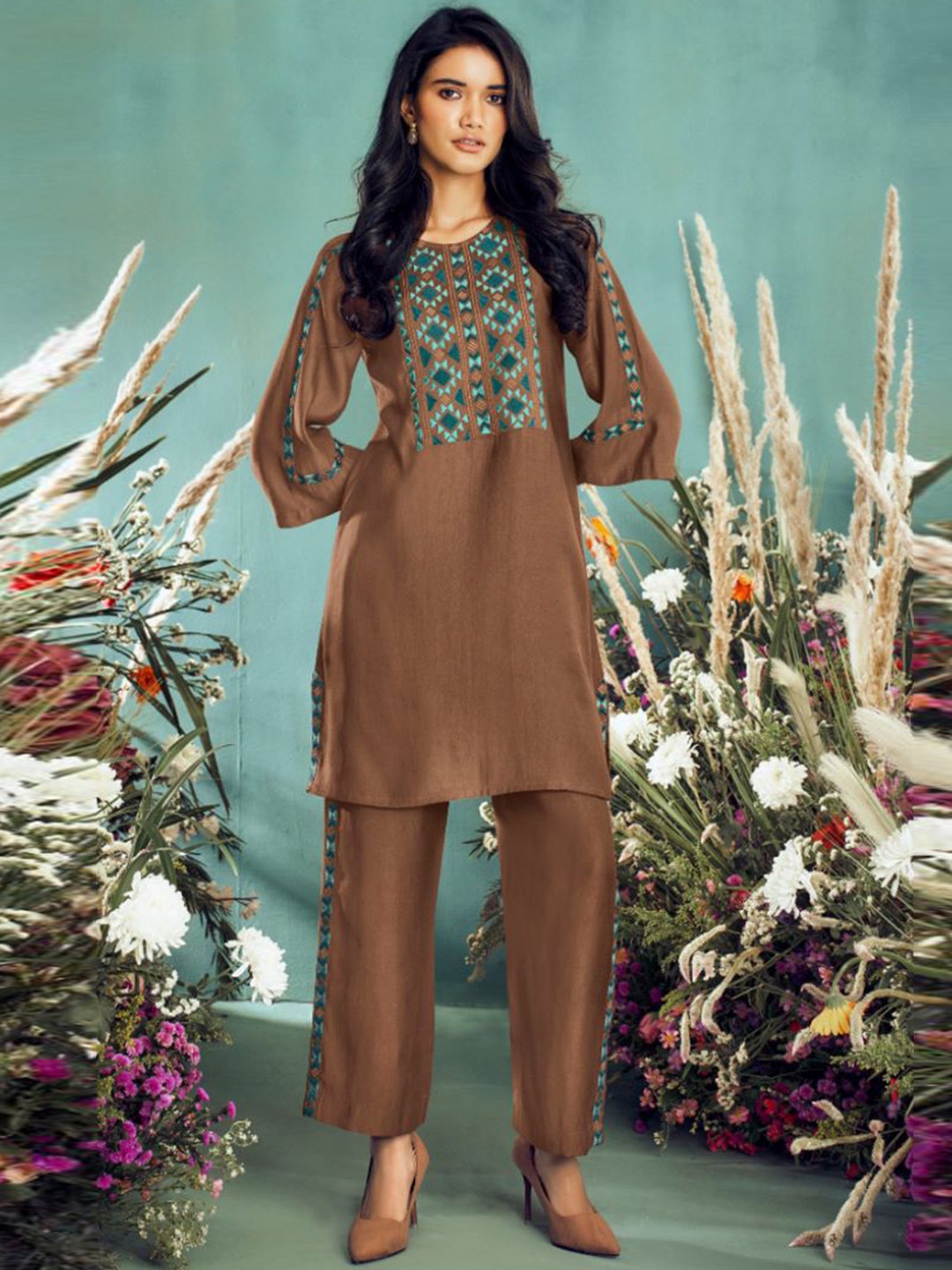 

AUTUMN LANE Archie Women Top With Trouser, Brown