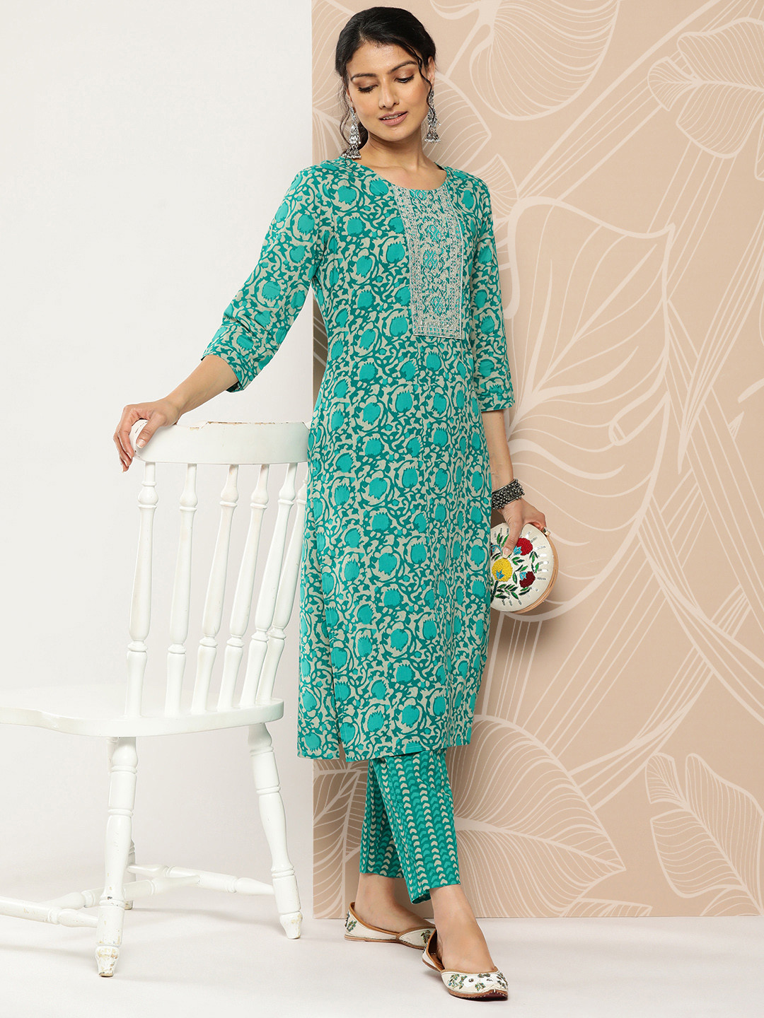

Yufta Women Ethnic Motifs Embroidered Pure Cotton Kurta with Trousers, Green