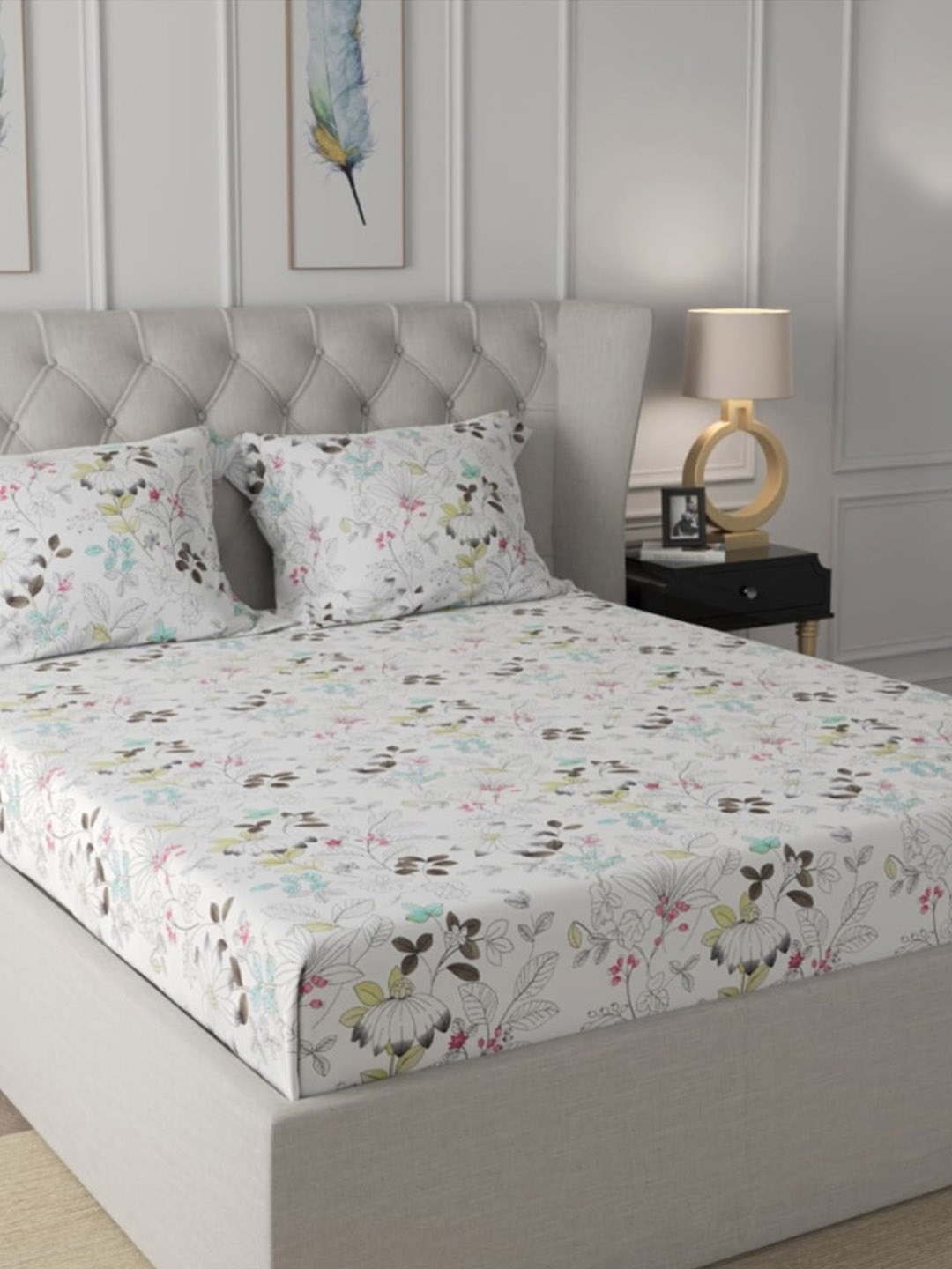 

URBAN SPACE Serene Green & Black Floral 200 TC Flat Cotton King Bedsheet & 2 Pillow Covers