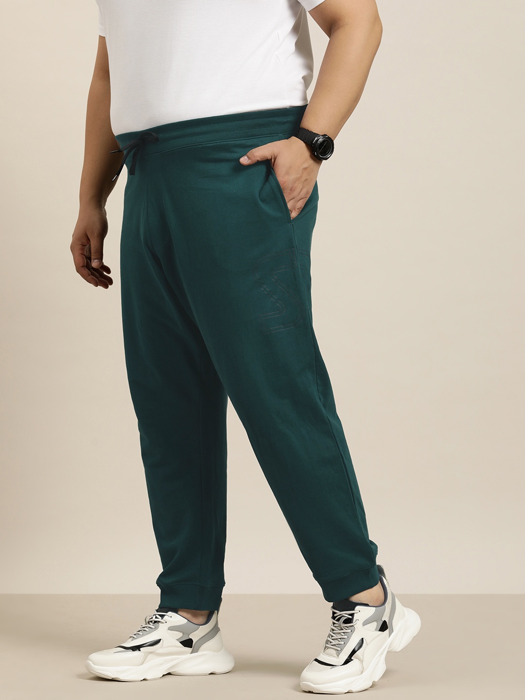 

Sztori Men Plus Size Regular Fit Joggers, Green