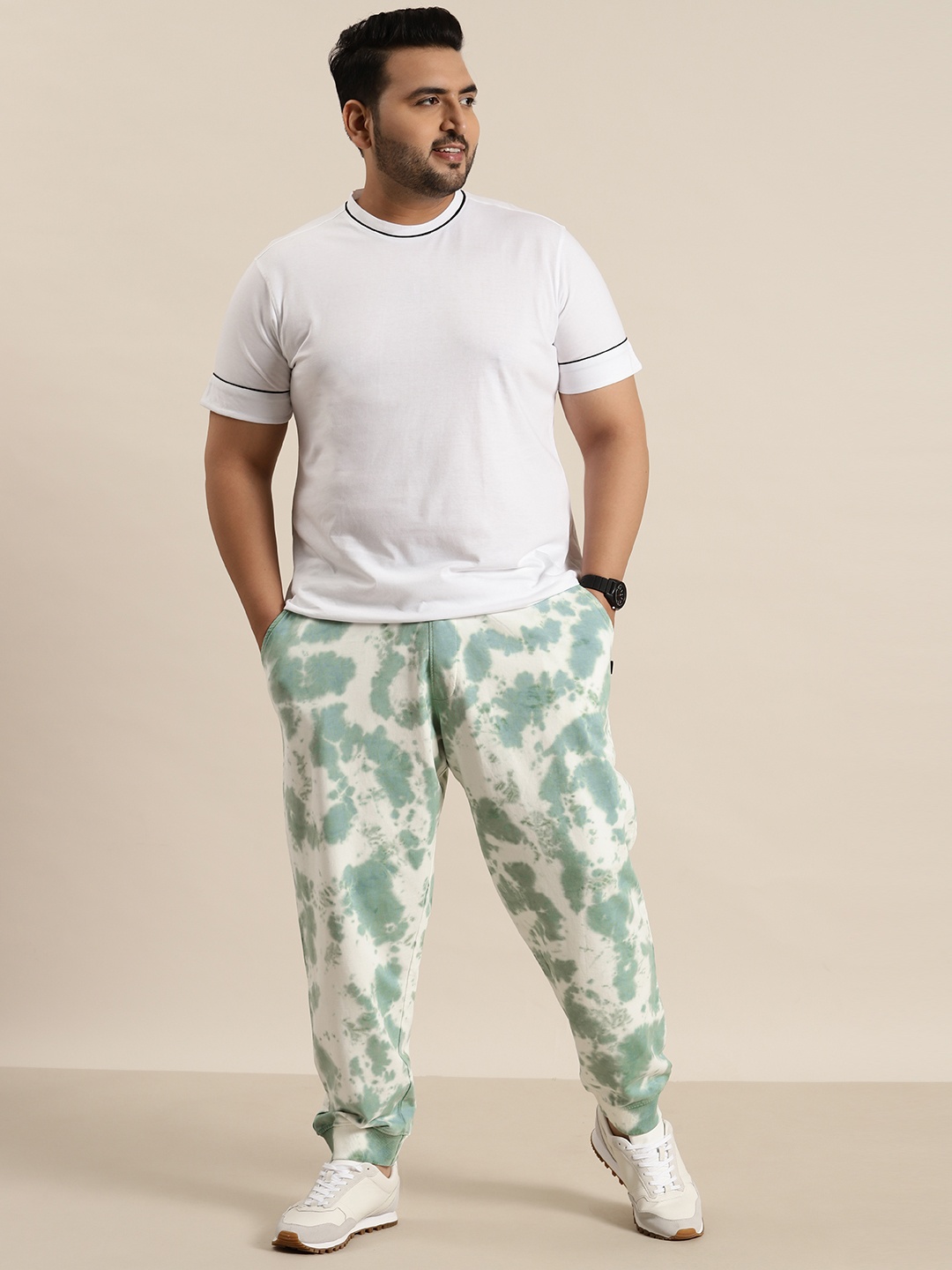 

Sztori Plus Size Men Tie & Dye Mid-Rise Pure Cotton Regular Fit Joggers, White