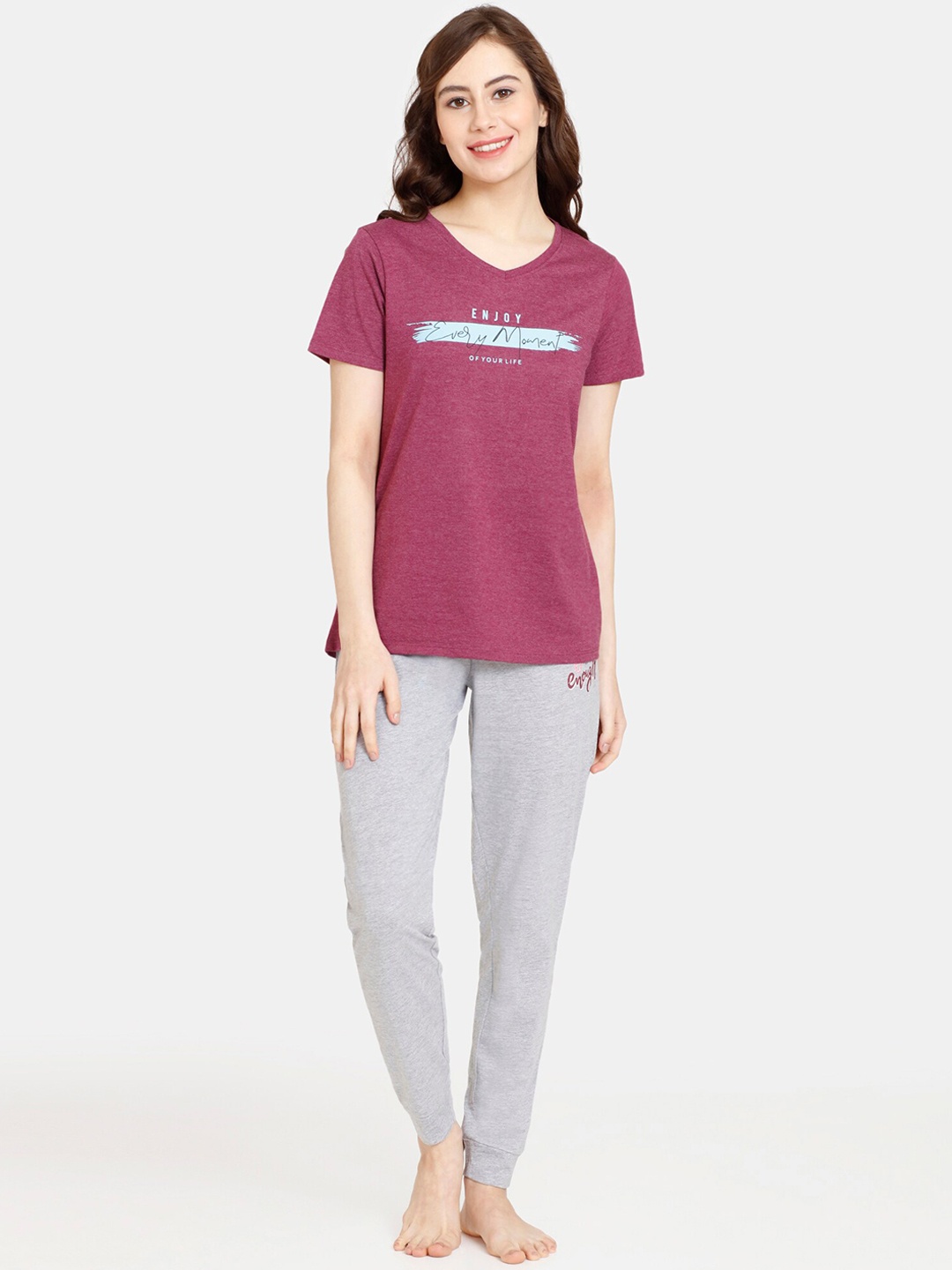 

Rosaline by Zivame Typography Printed Night Suit, Purple