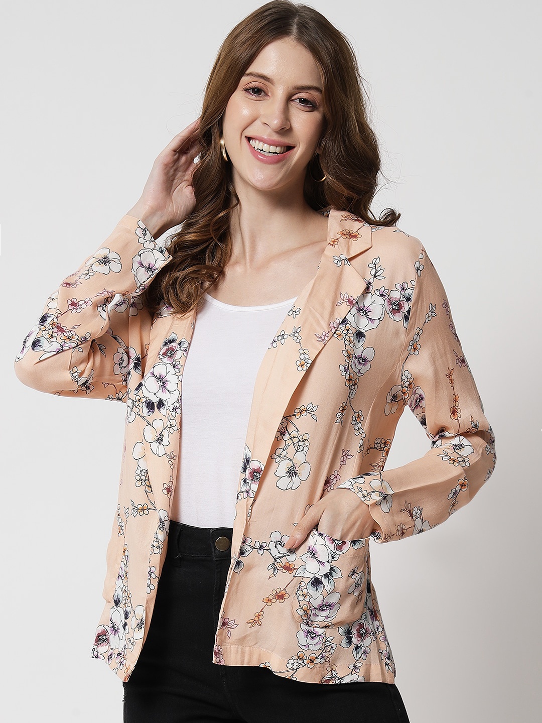 

Darzi Women Peach-Coloured & White Printed Shrug
