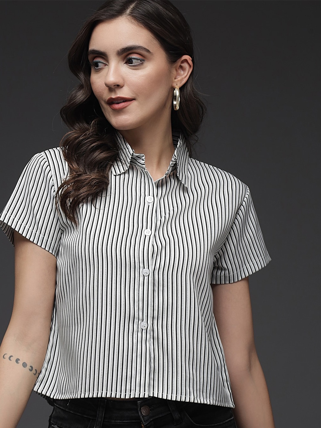 

Darzi Crepe Comfort Striped Casual Shirt, White