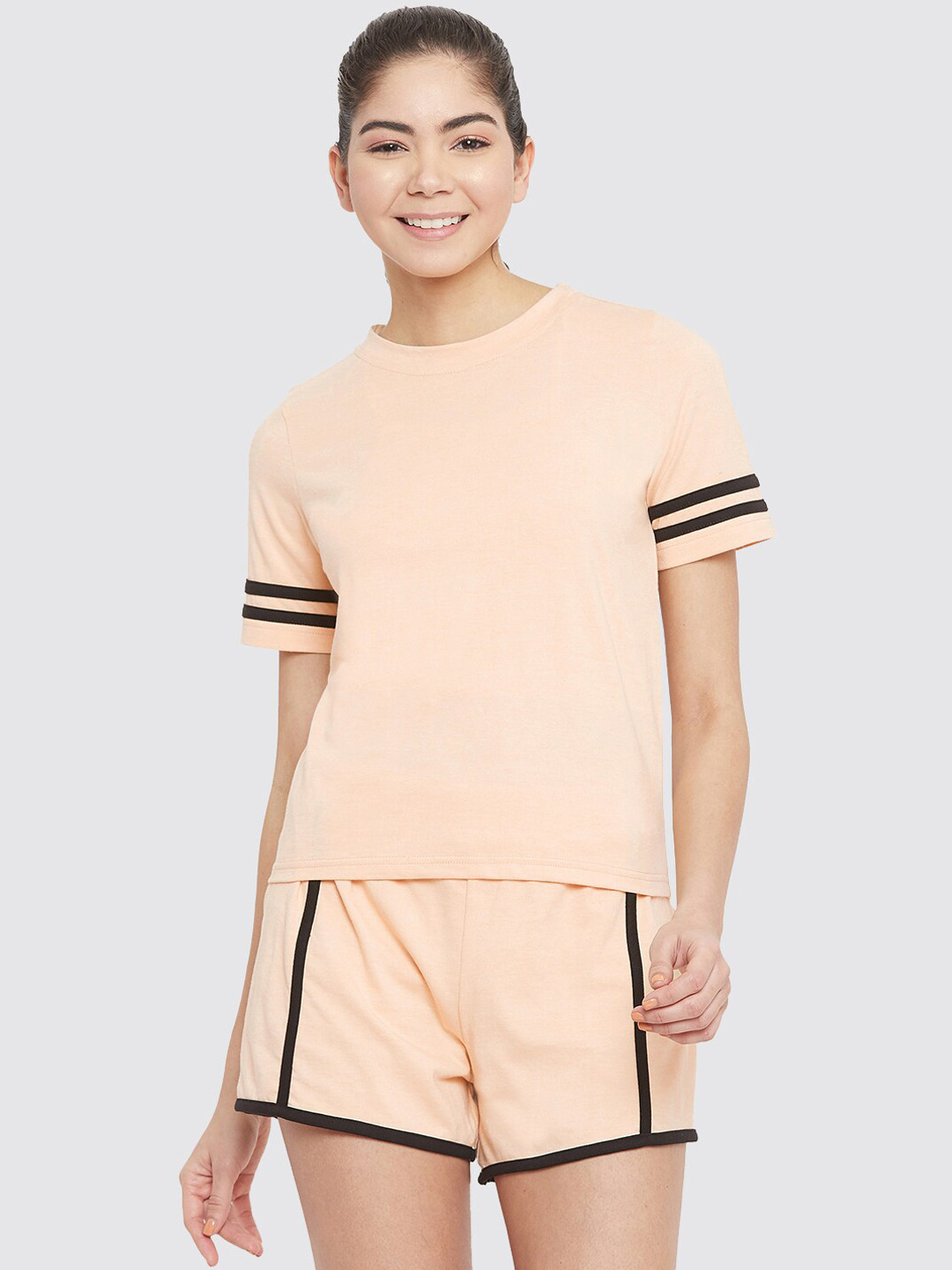 

CHILL WINSTON Women Pure Cotton T-shirt & Shorts, Peach