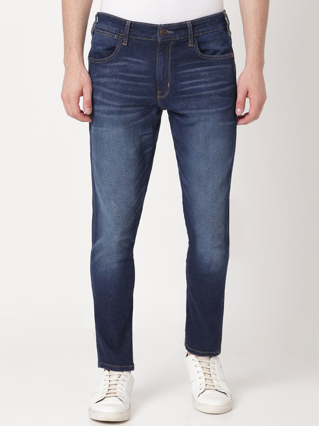 

Wrangler Men Slim Fit Light Fade Stretchable Cotton Jeans, Blue